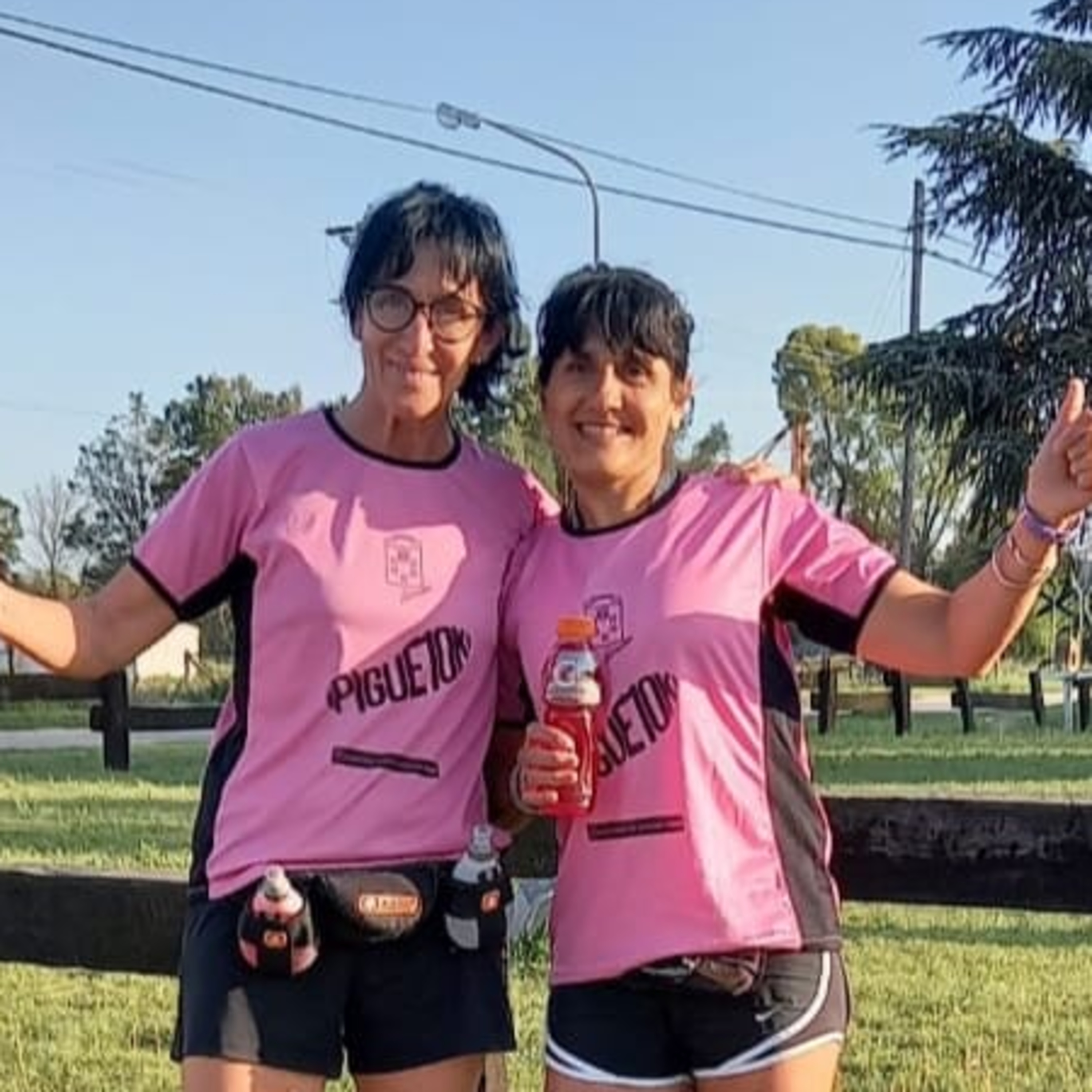 Andrea Flores y Maria Rosa Paredes - Darregueira Corre 