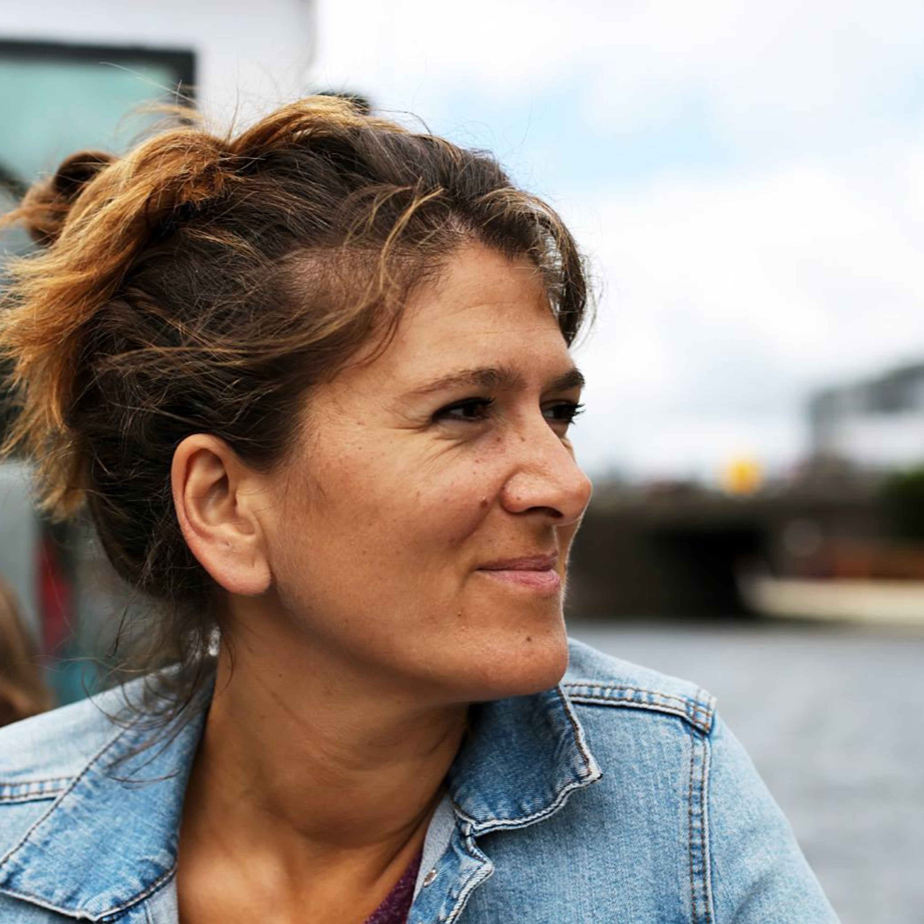 280/365 How Avarta Kiirtan Can Help Children at Sunrise To Feel Safe and Explore their Surroundings- An interview with Lydia Grilo  episode artwork