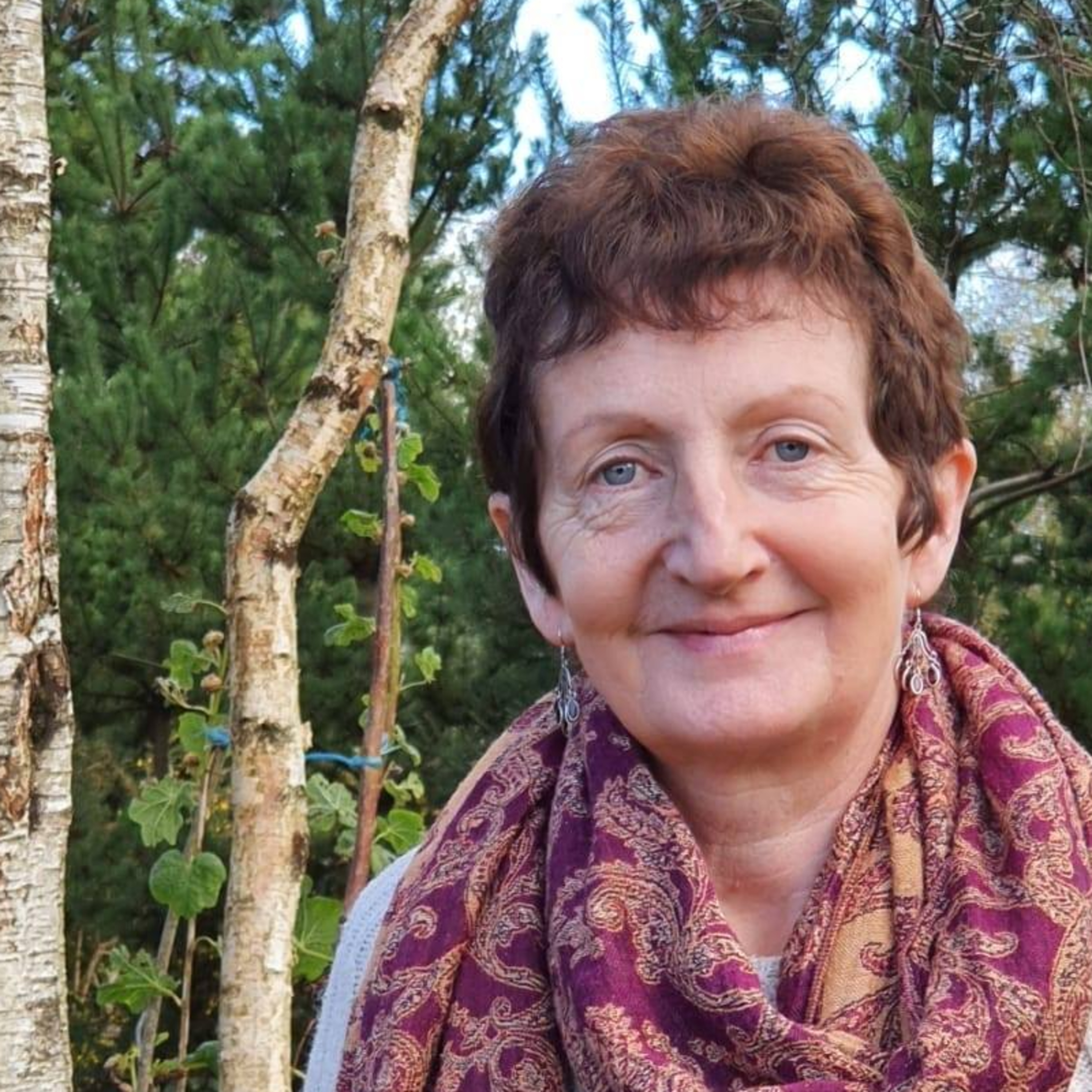 4/52 Macaronic Singing Bringing Communities Together- An Interview with Bernadette Watson, Co Clare, Ireland  episode artwork