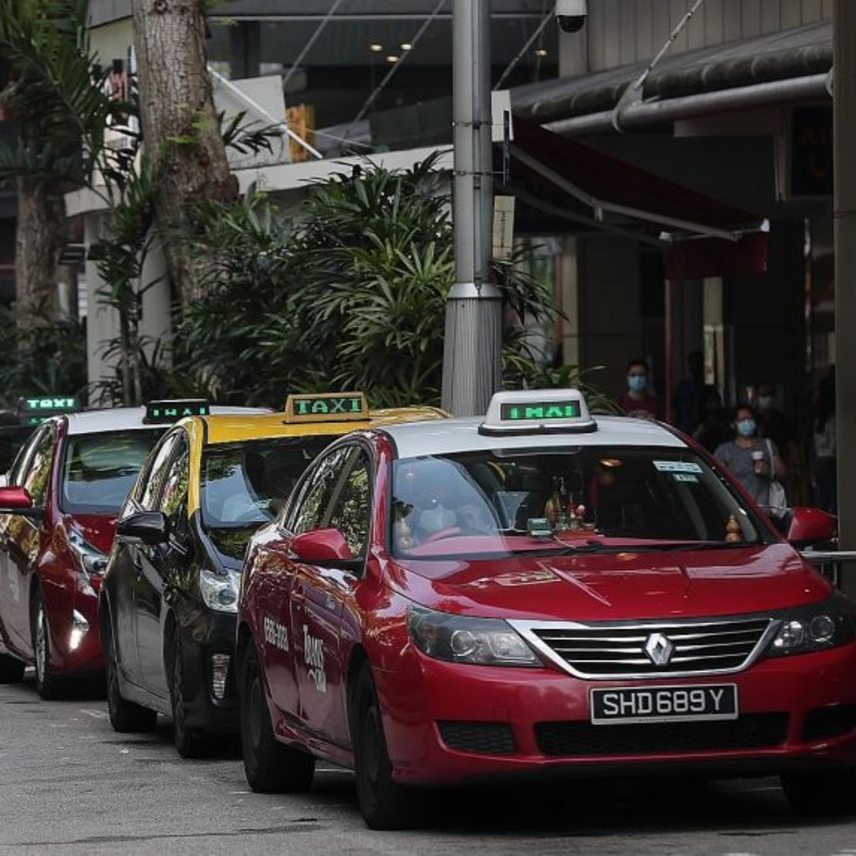 Tranh cãi về việc taxi có bắt buộc phải trang bị ghế trẻ em hay không?  episode artwork