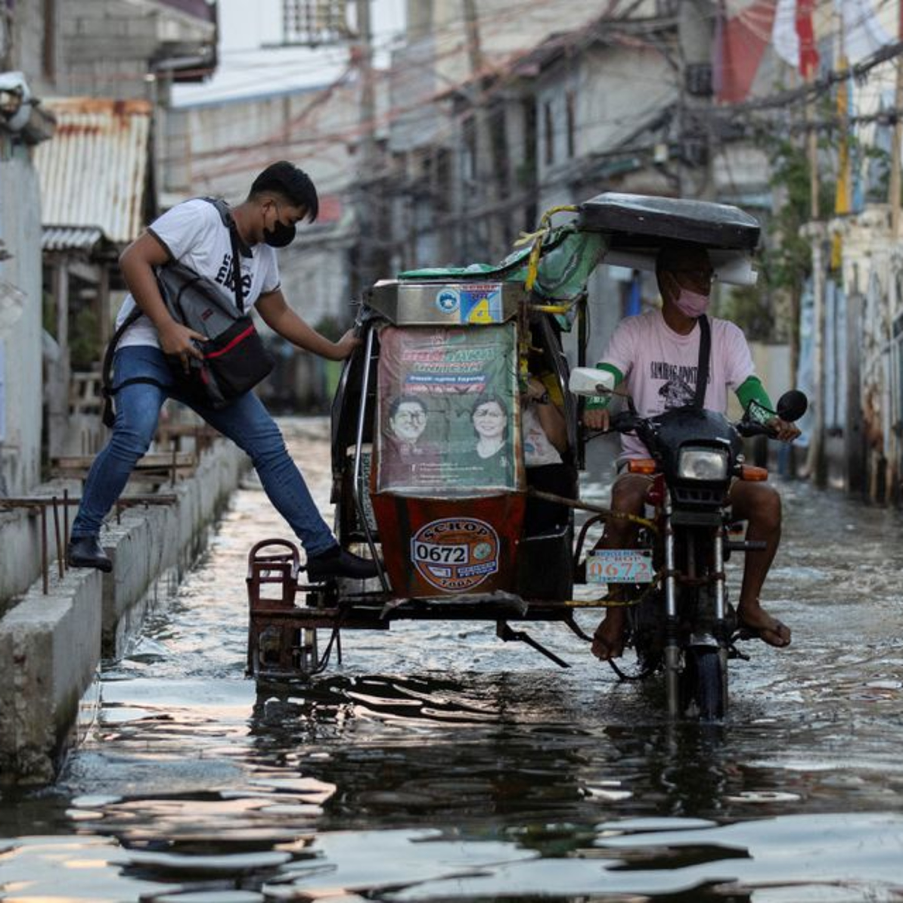 Sáng kiến taxi 3 bánh chống ngập độc đáo tại Philippines episode artwork