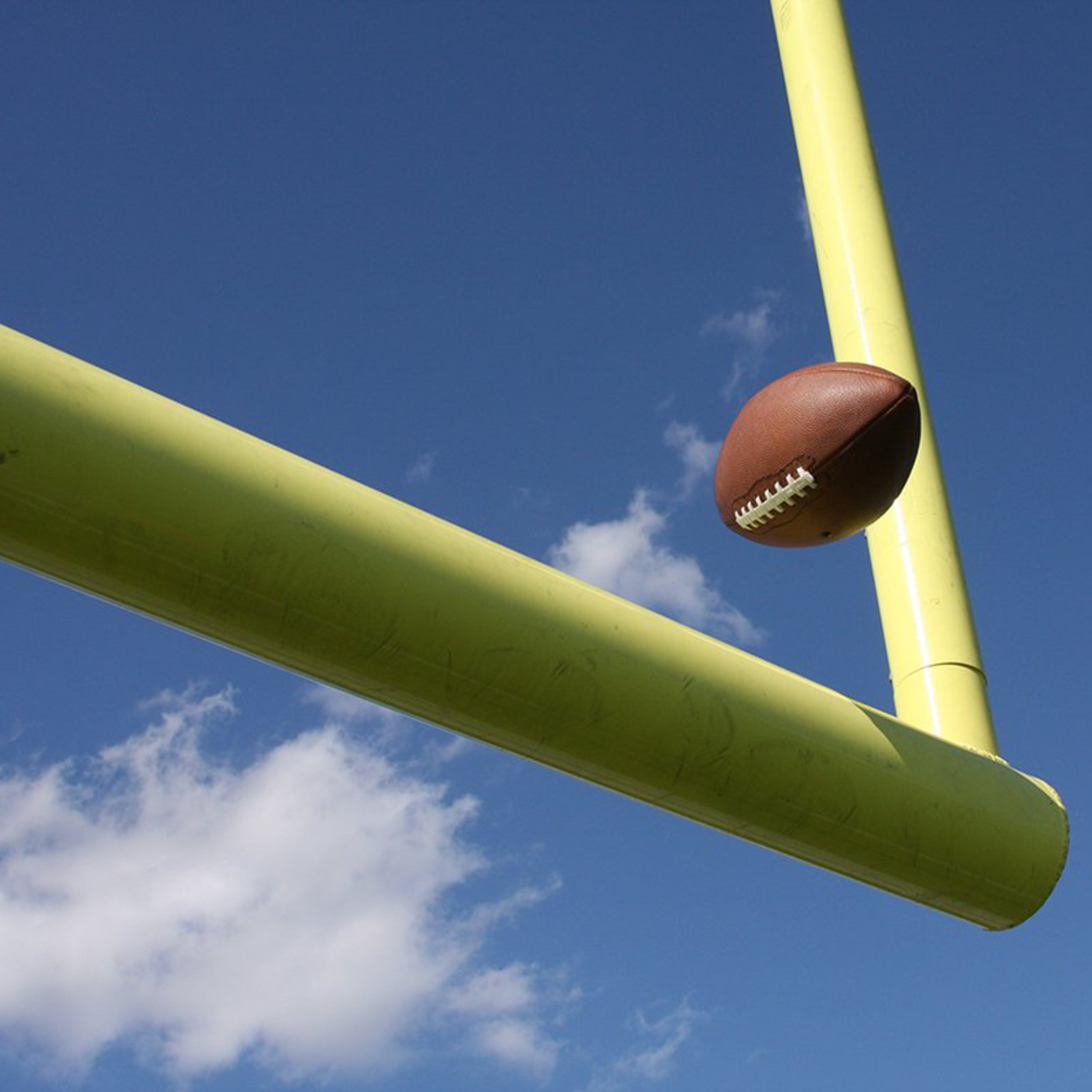 NFL Between the Uprights  episode artwork
