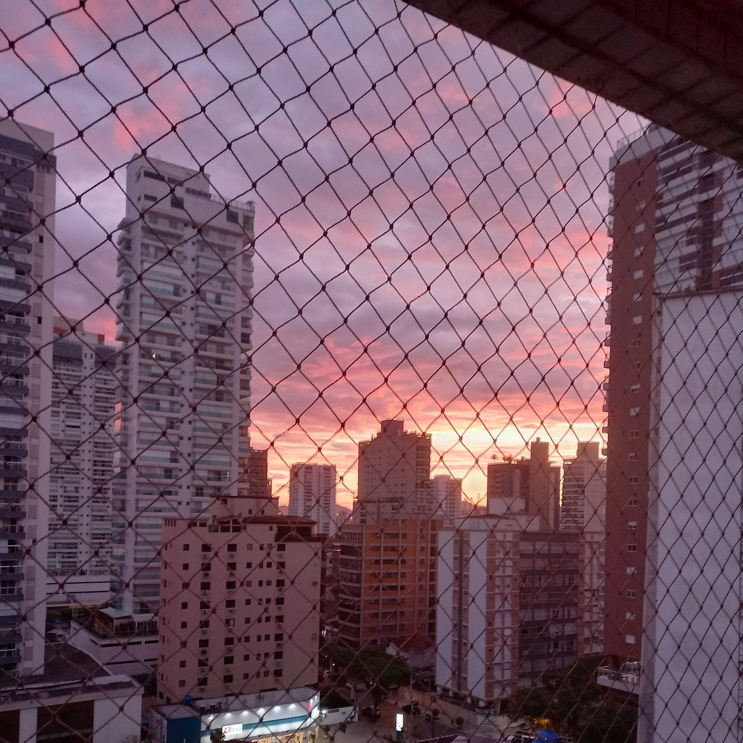 Analúcremoneze