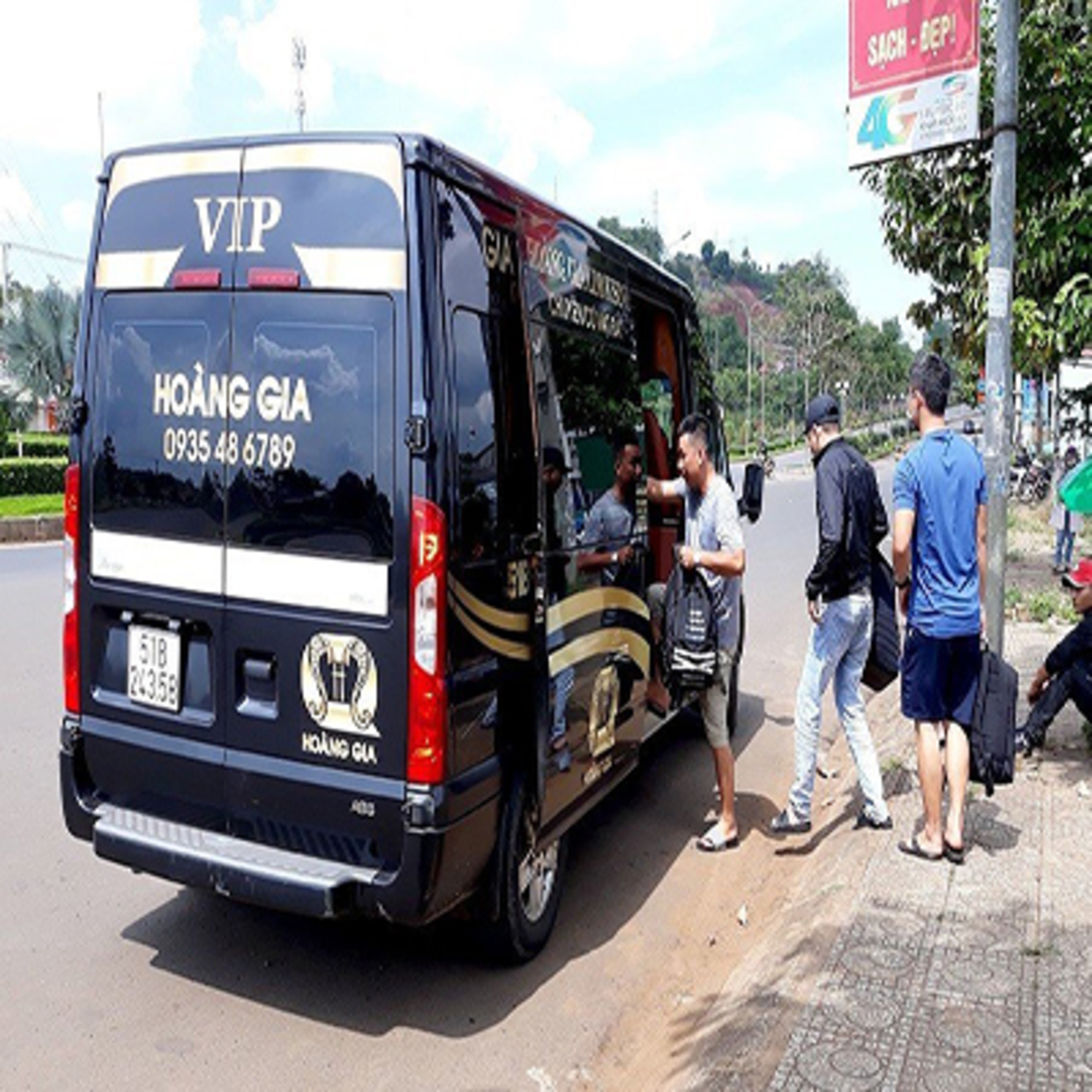 Thị thành ký: Xe Limousine trá hình lộng hành (Bài 2): Lẽ nào bó tay?  episode artwork