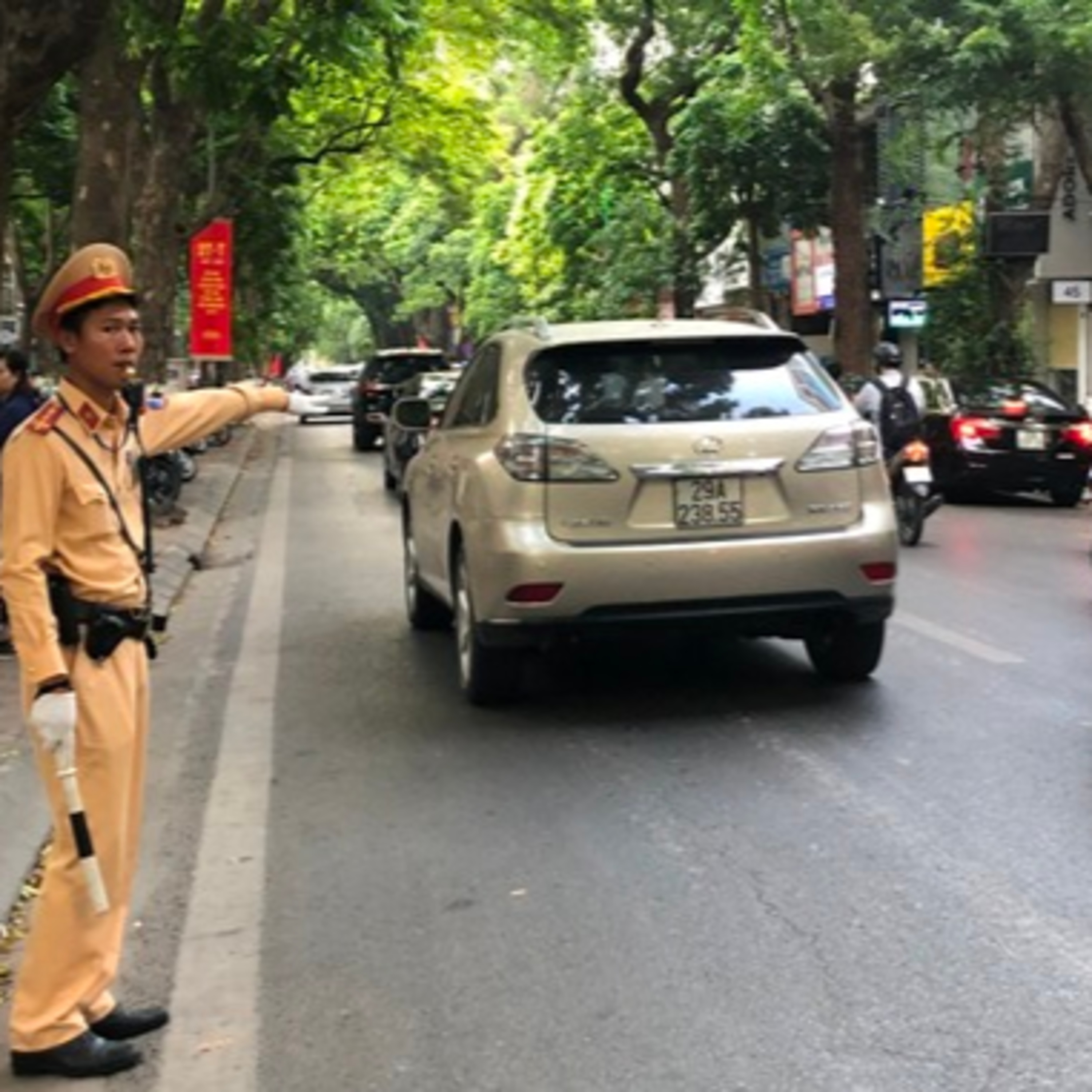 Thị thành ký: Đảm bảo trật tự ATGT ngày đầu diễn ra kỳ thi vào lớp 10 episode artwork