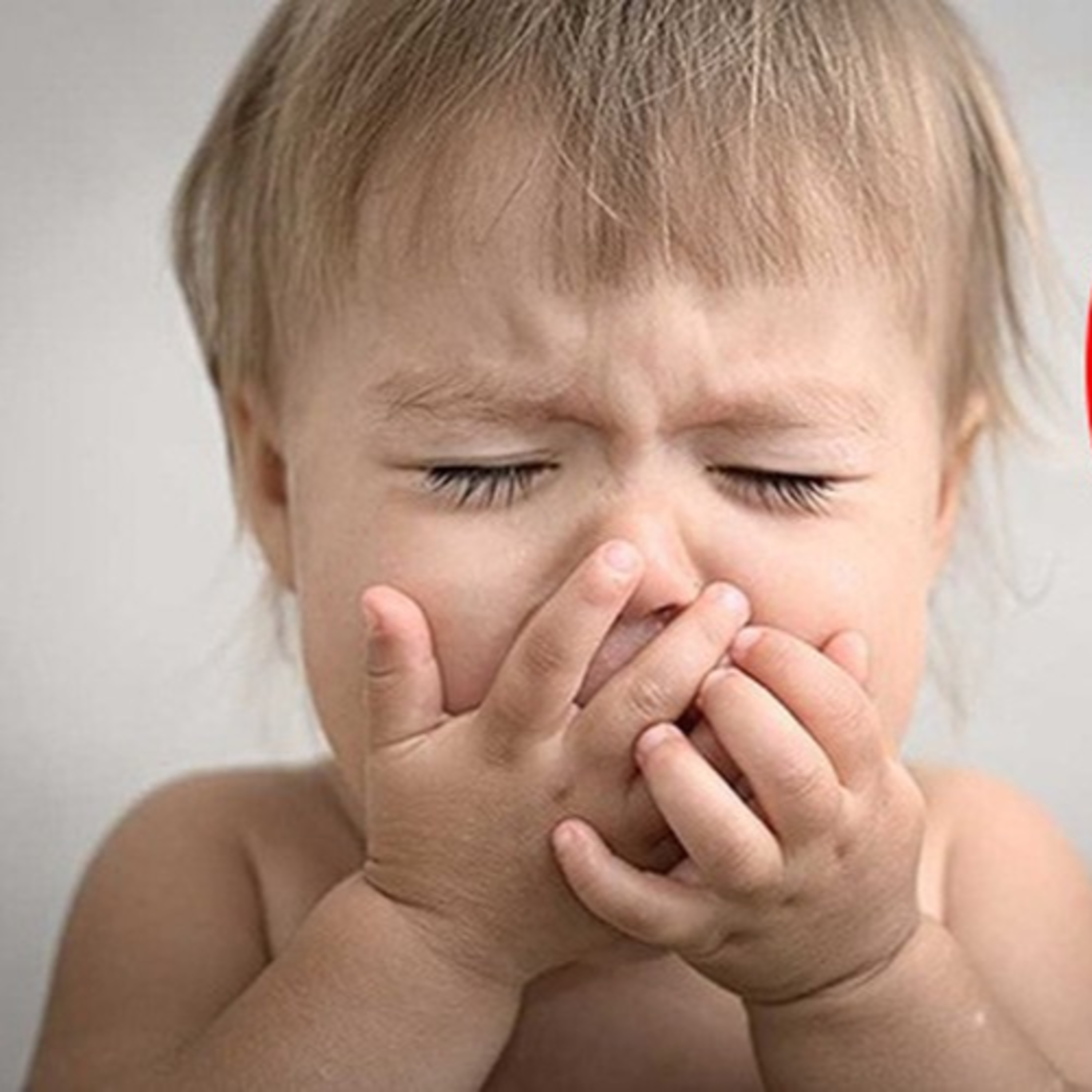 Bạch hầu: Khàn tiếng và nuốt đau thì phải cẩn thận