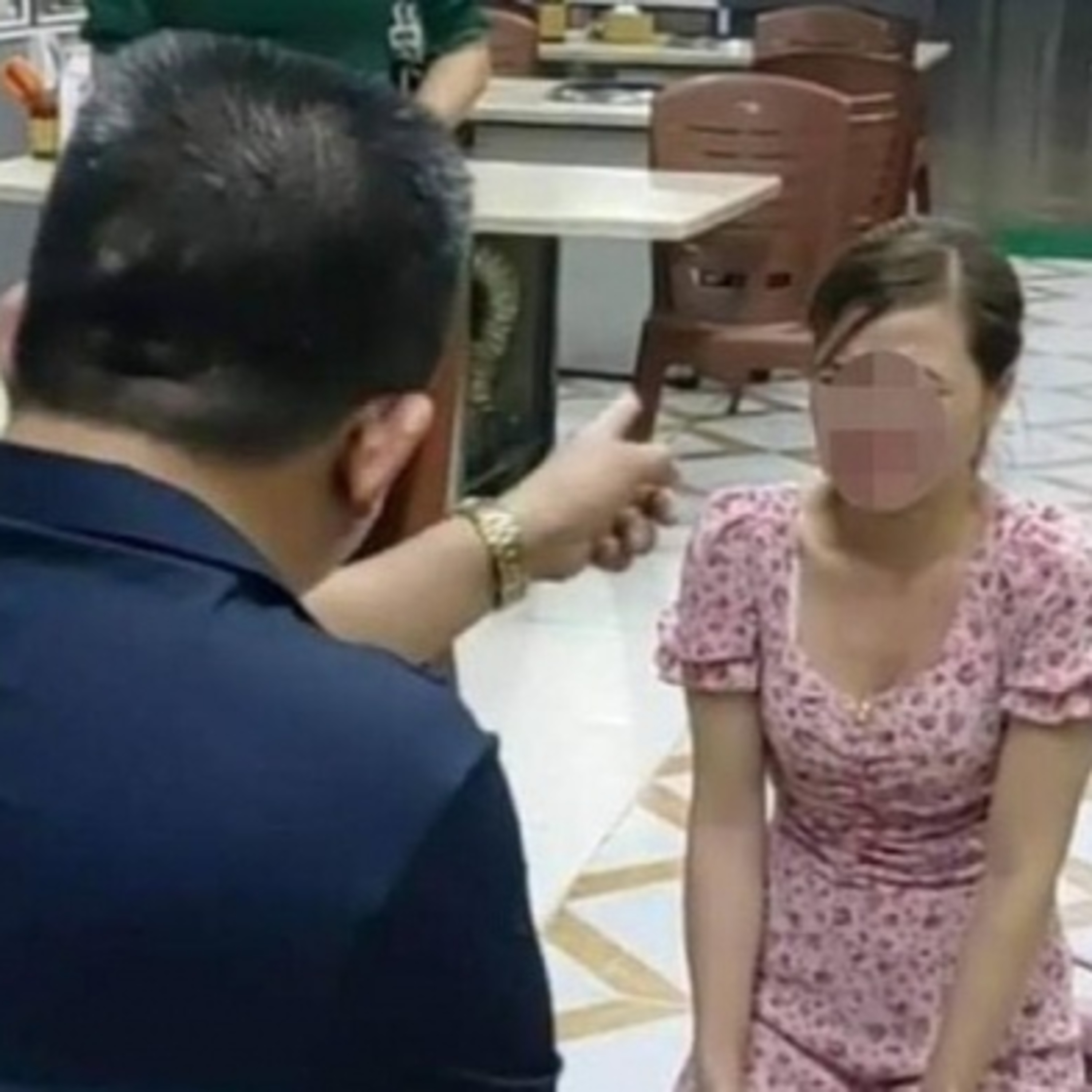Đối thoại: Chủ quán “Nhắng nướng” bắt khách quỳ gối xin lỗi có thể đối mặt với mức án nào? episode artwork