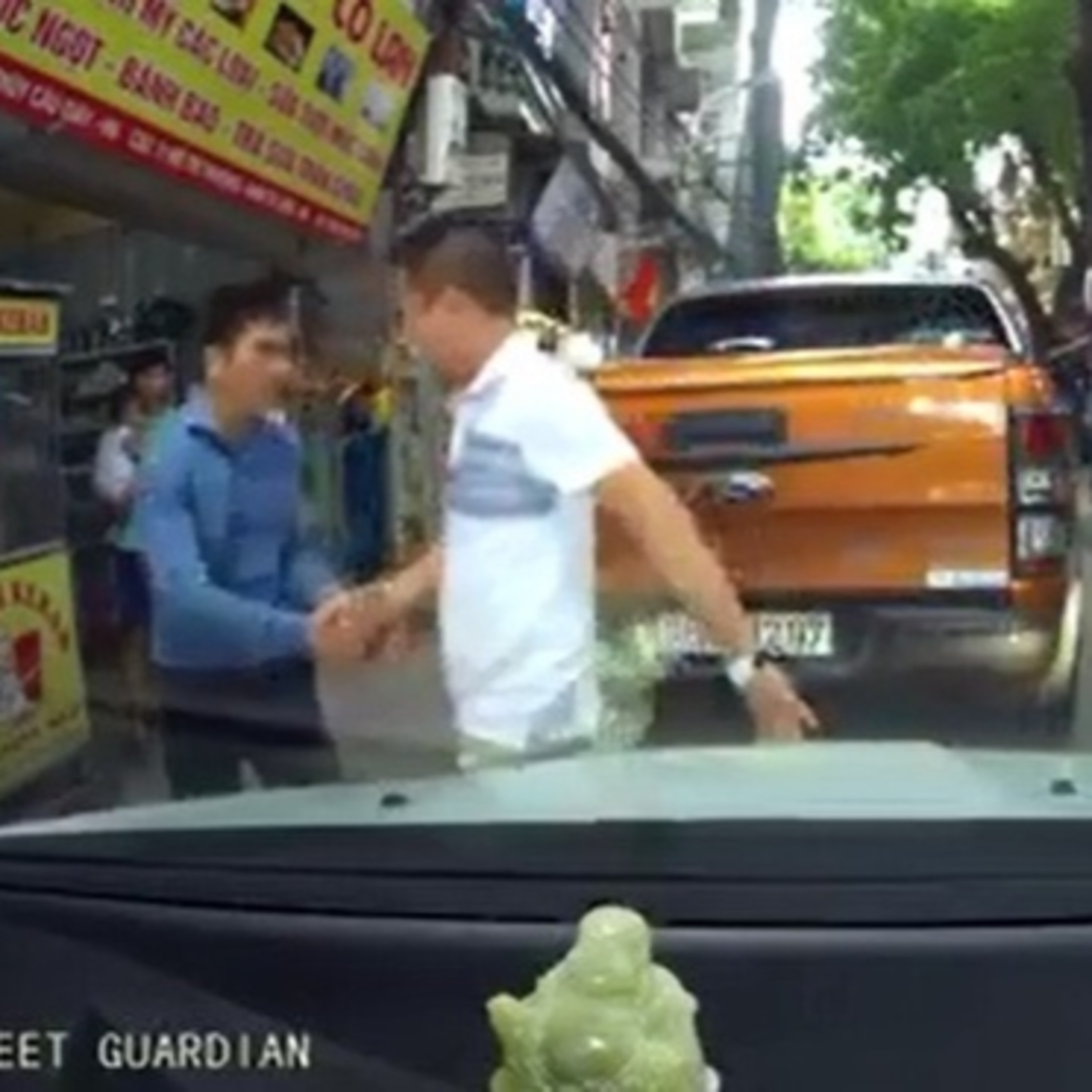Cẩm nang: Thức tỉnh văn hóa giao thông bằng sự độ lượng