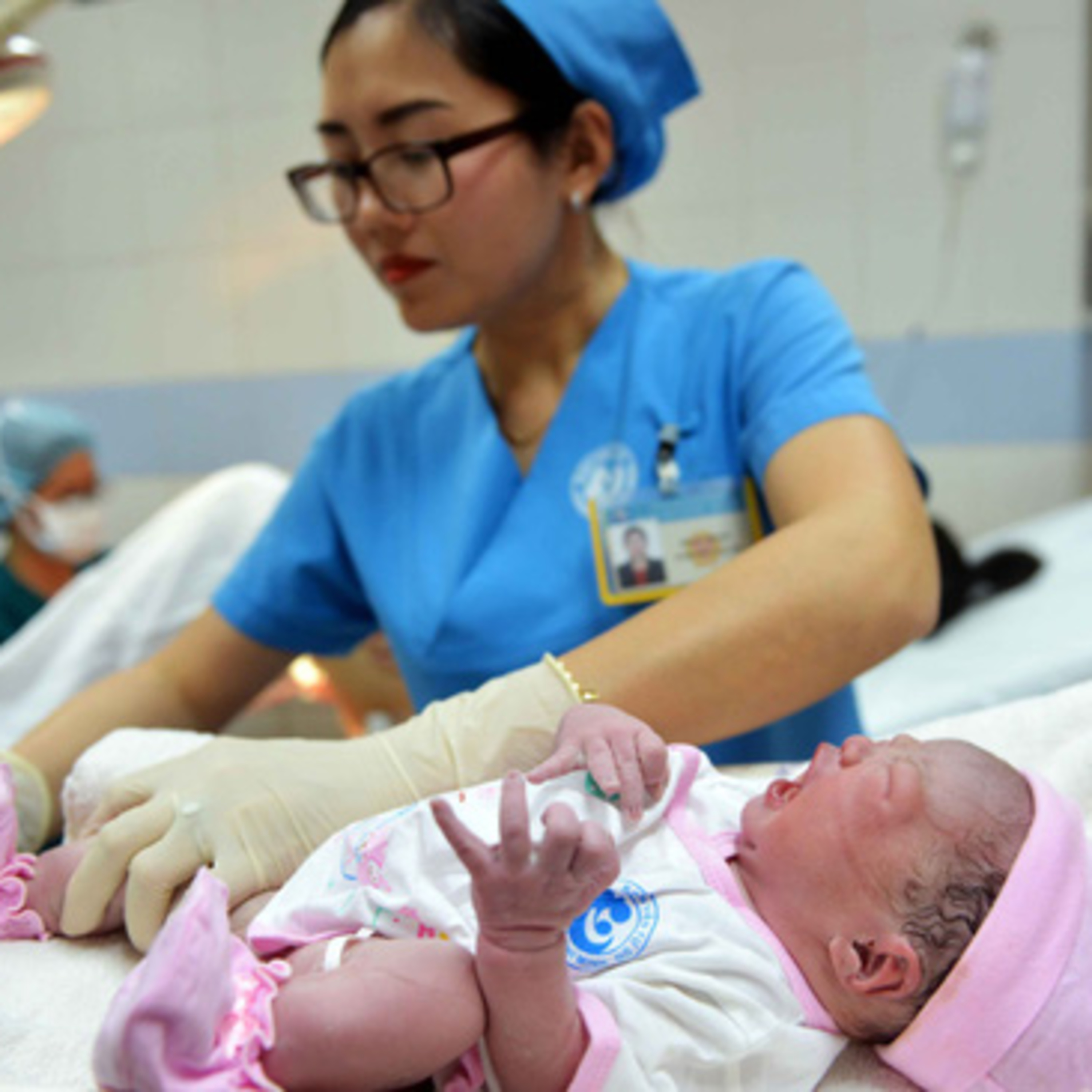 Thị thành ký: Tâm lý ngại sinh thêm con và nguy cơ già hóa dân số tại các đô thị