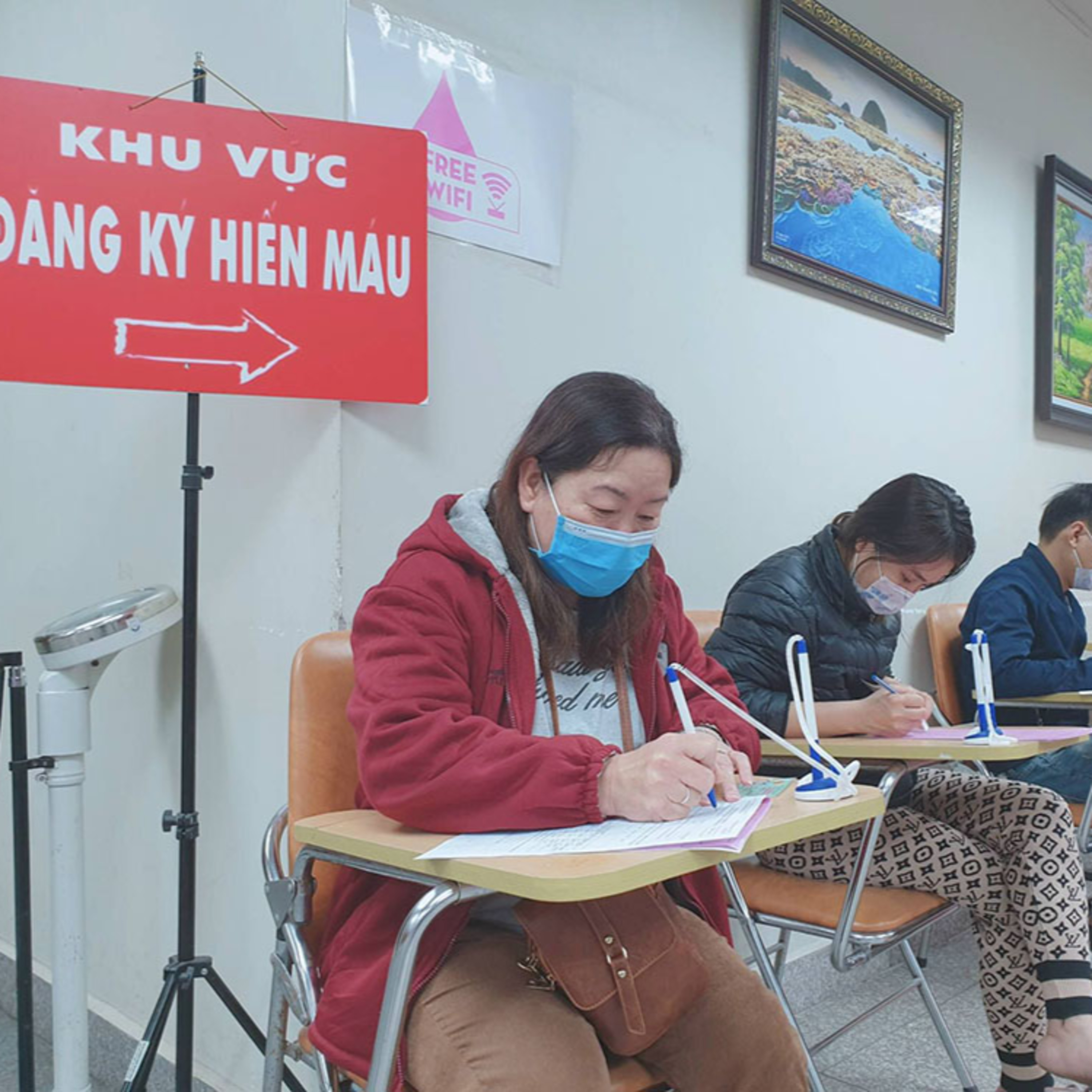 Hiến máu đầu năm: Tình người tỏa sáng!