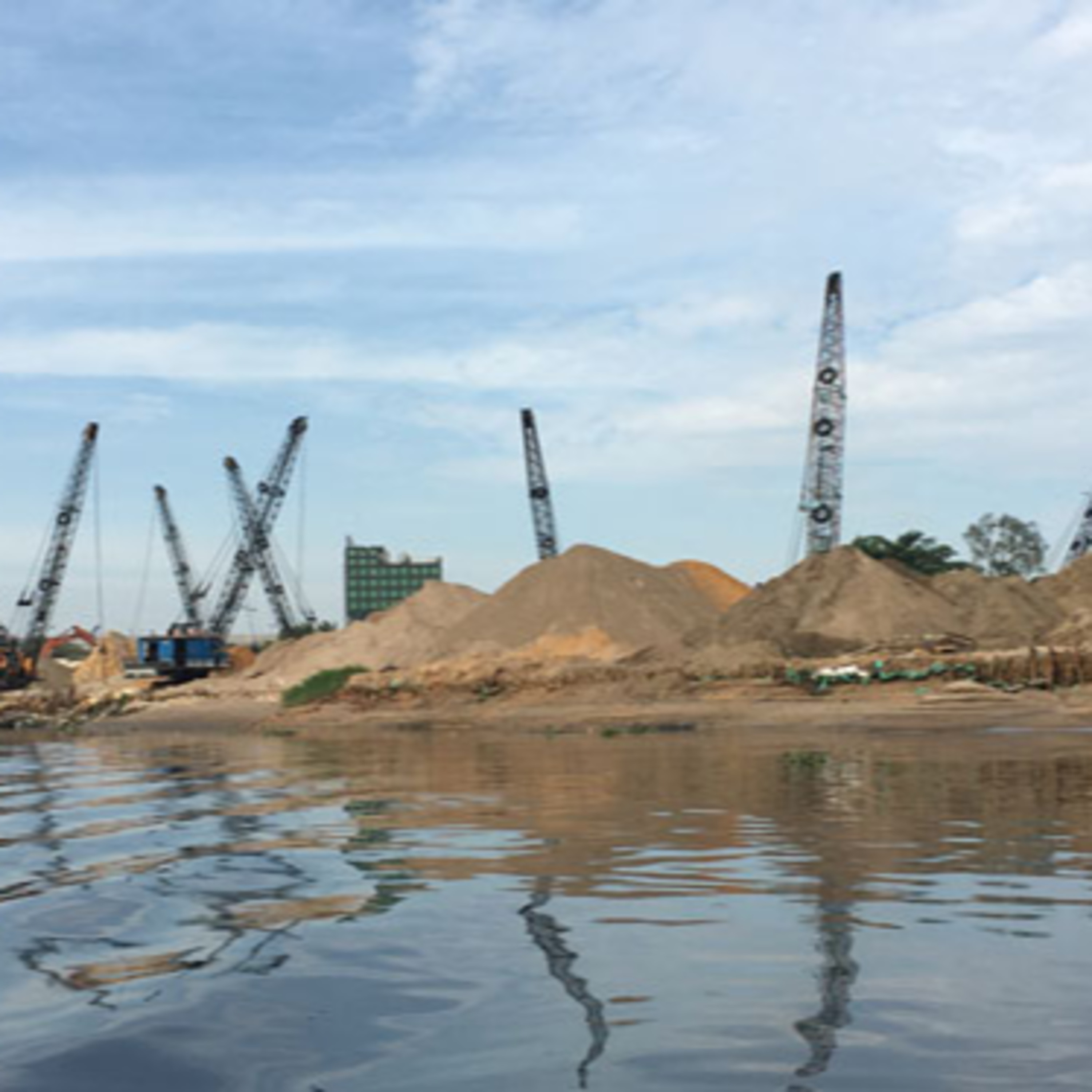 TP.HCM: Mất an toàn từ những bến thủy nội địa không phép 