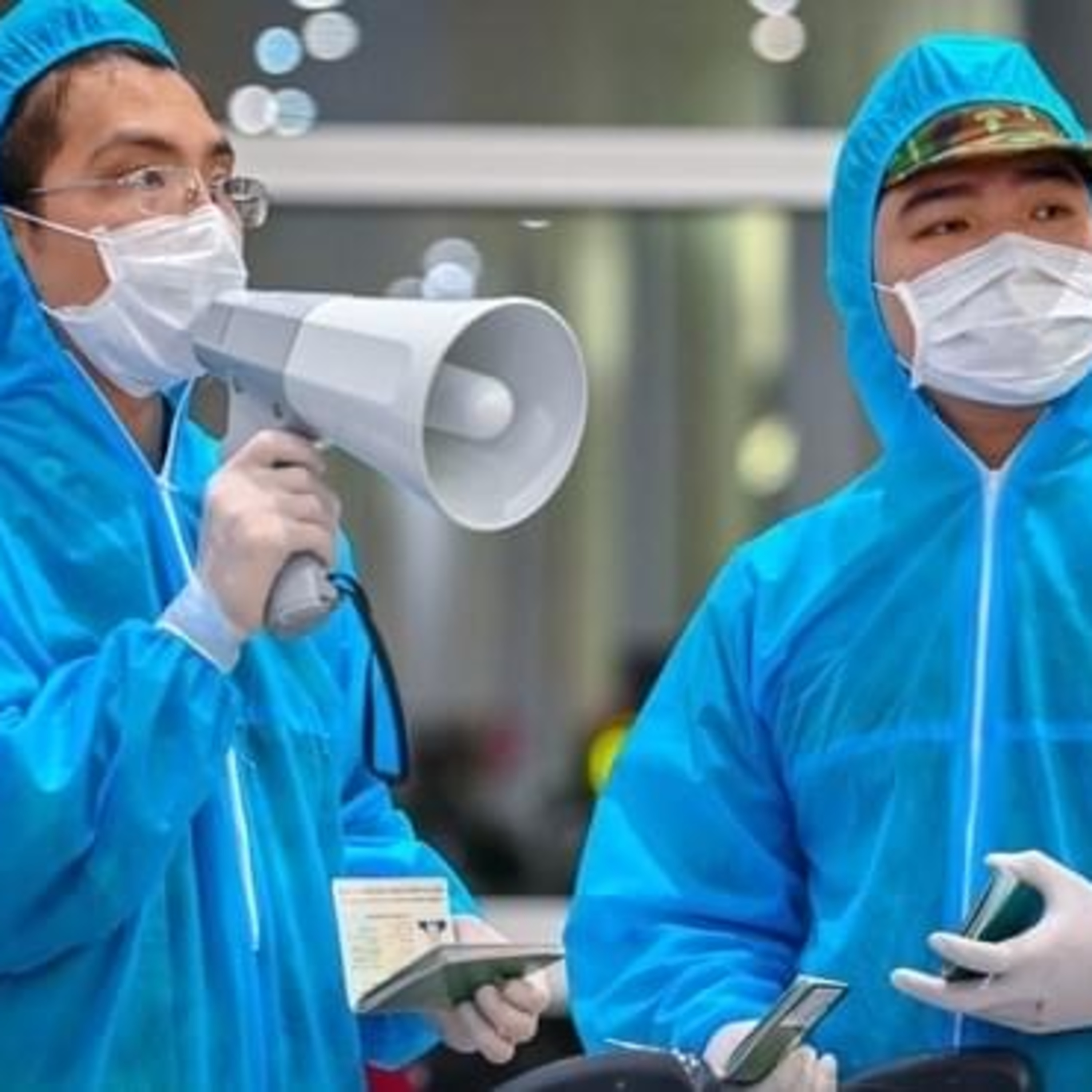 Số ca nhiễm mới lên đến 4 con số/ngày, chiến lược chống dịch cần điều chỉnh thế nào?  episode artwork