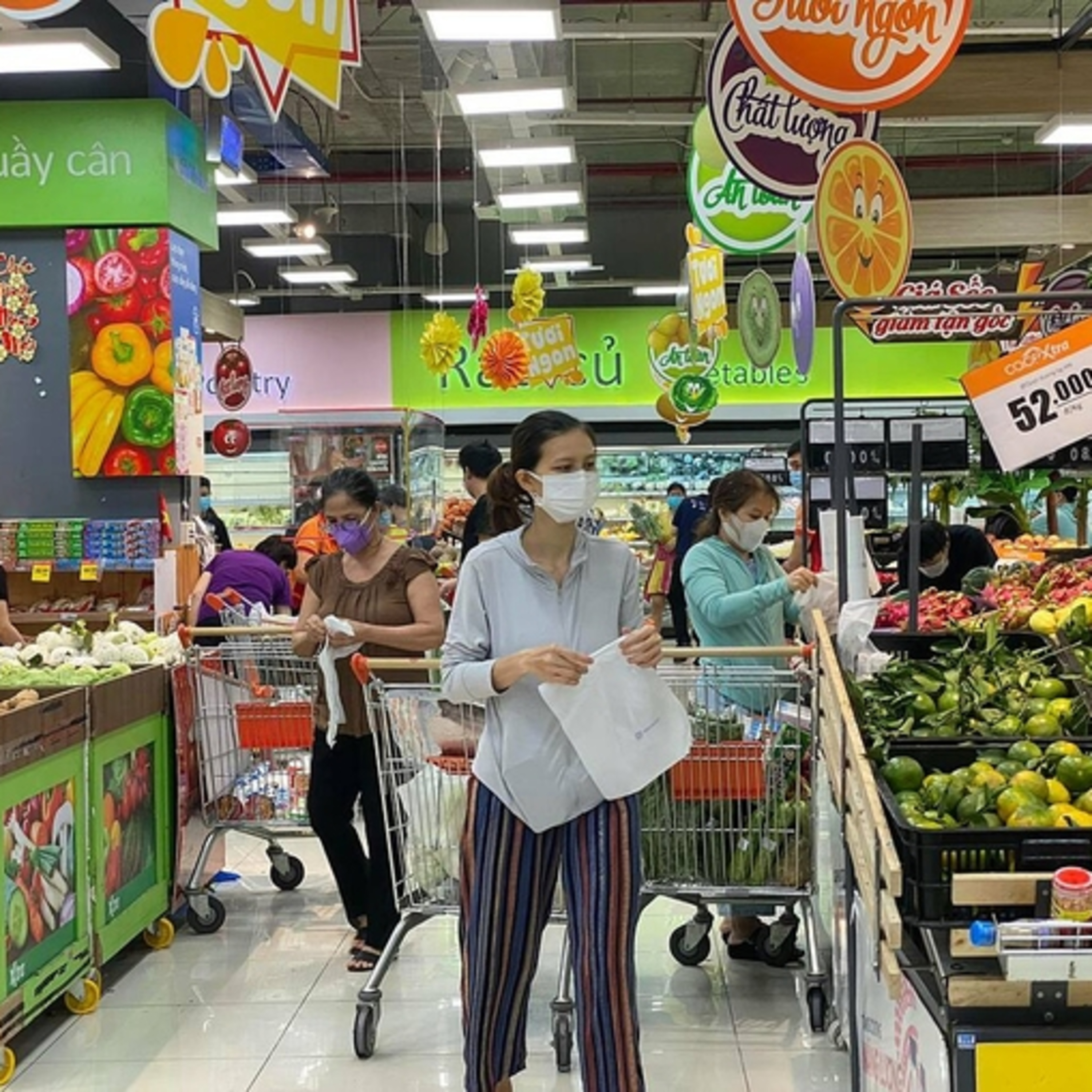 TPHCM trước giờ áp dụng Chỉ thị 16: Không lo thiếu hàng, không cần tích trữ  episode artwork