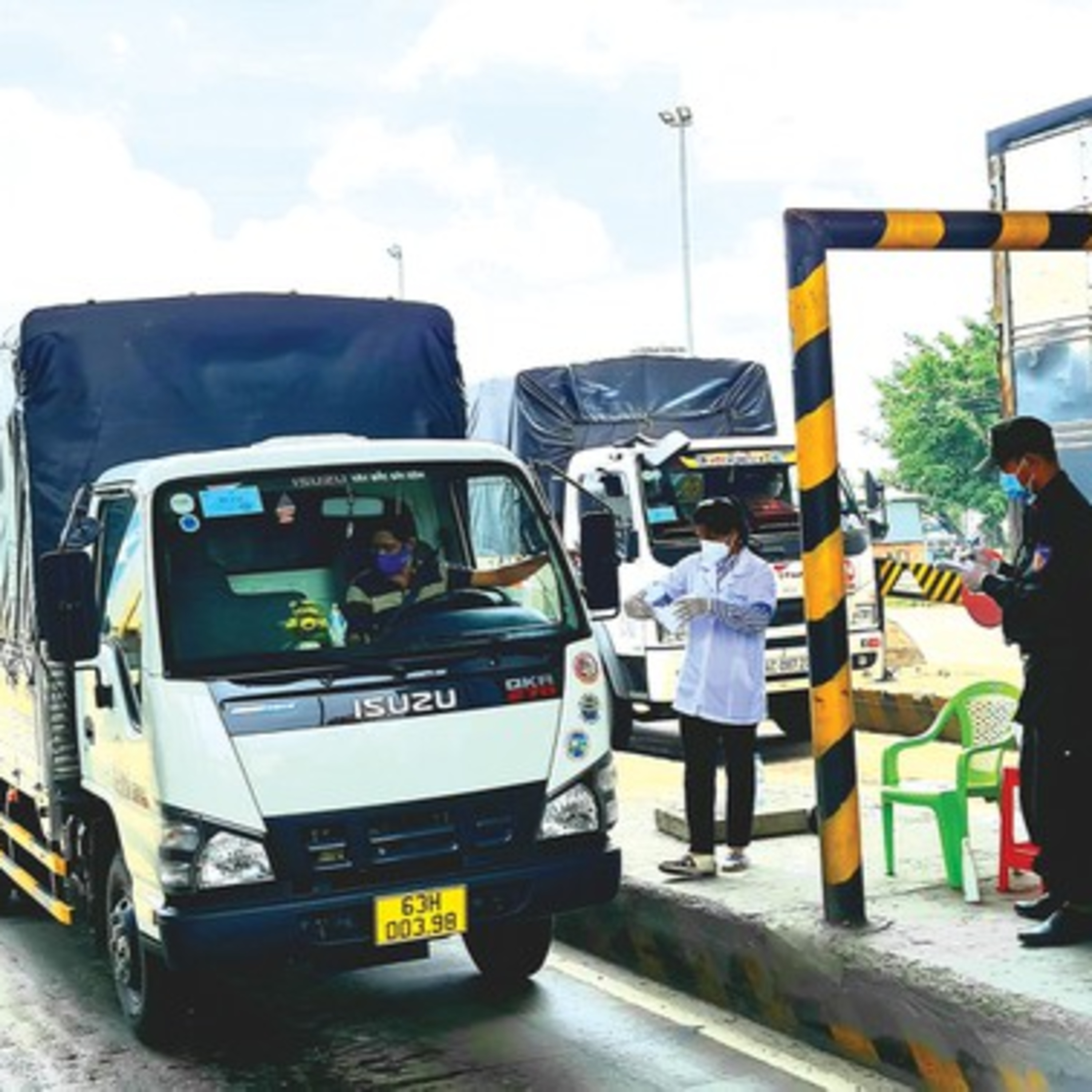 Thông báo 5753 của Bộ Y tế v/v miễn xét nghiệm nội vùng chỉ thị 16: Cần hướng dẫn cụ thể hơn để tránh “giấy phép con”  episode artwork