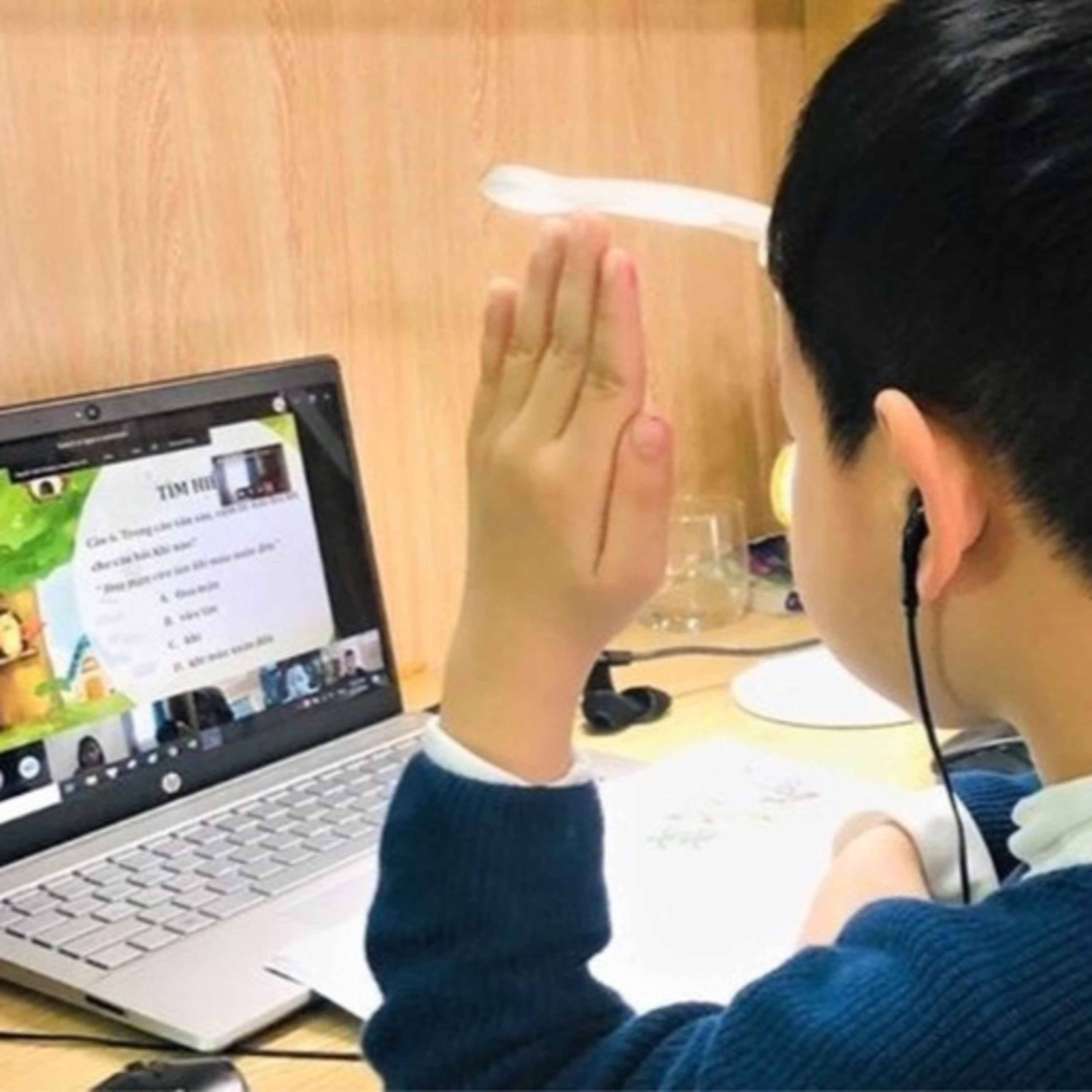 Cần khẩn trương hướng dẫn thống nhất về xây dựng giáo trình điện tử  episode artwork