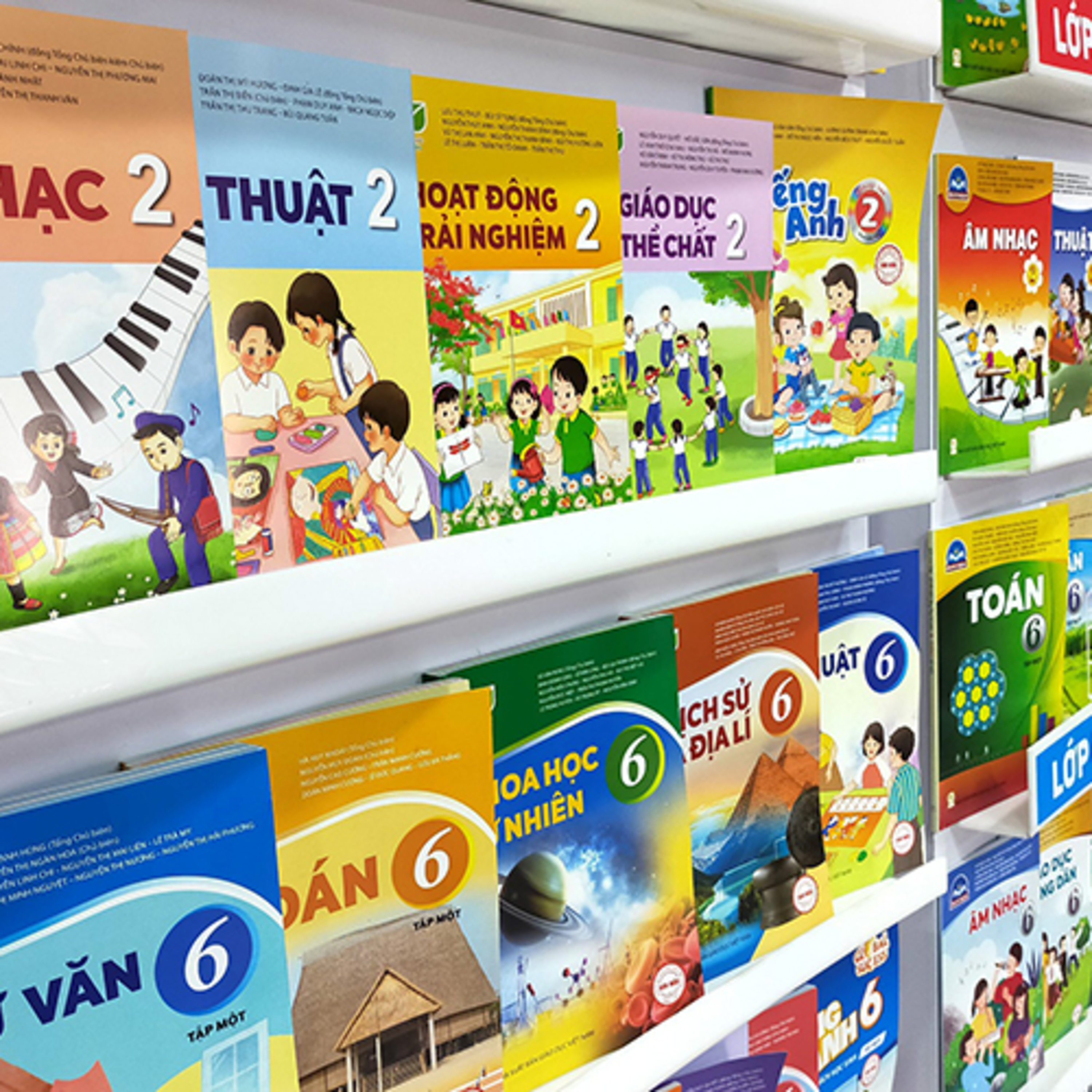 Thống nhất sách giáo khoa Tiếng việt lớp 2: Thầy, trò đều thuận lợi  episode artwork