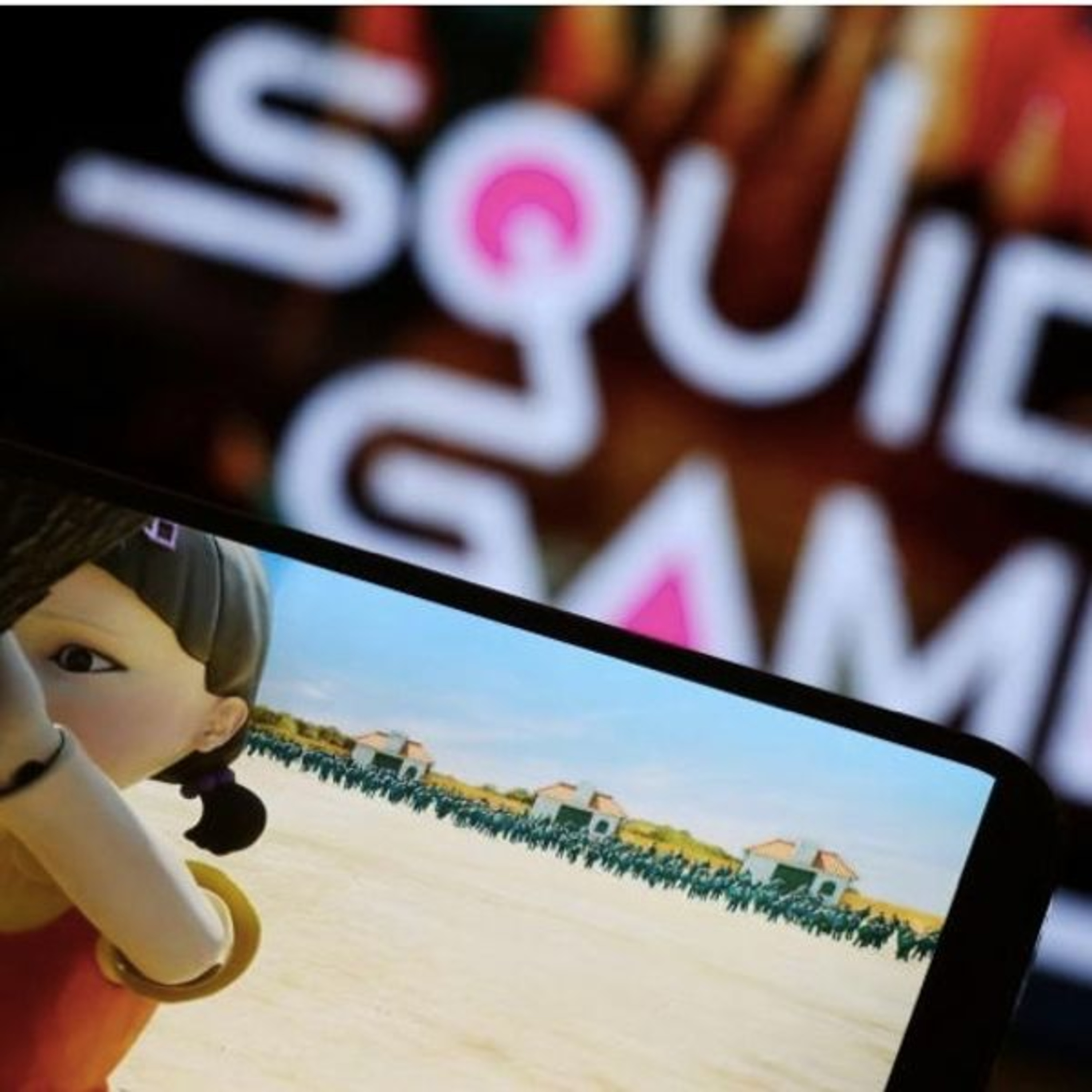 Từ Squid Game: Cần có nhiều 'lớp' bảo vệ trẻ em trên môi trường mạng  episode artwork