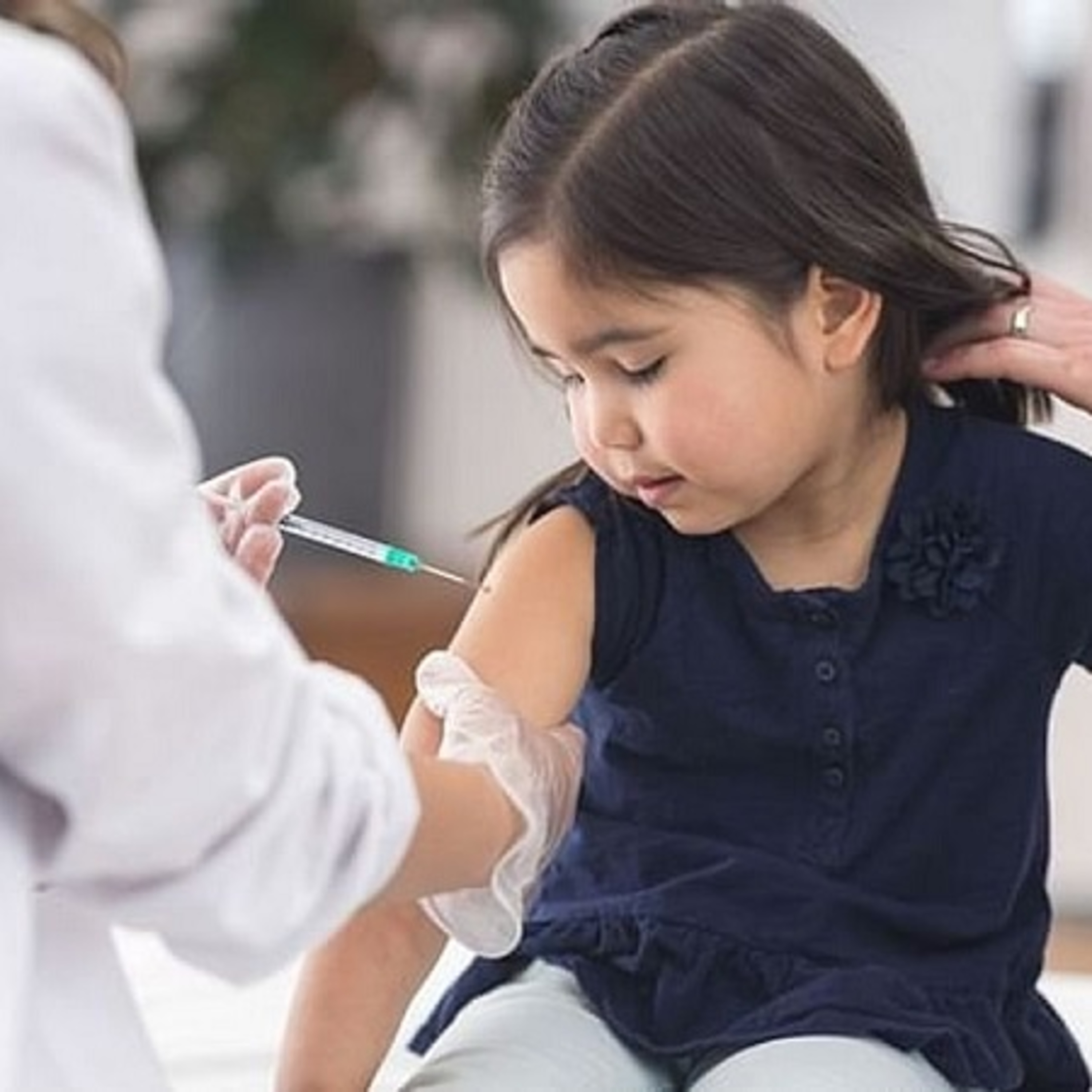 Tiêm nhầm vaccine COVID-19 cho trẻ em: Cần theo dõi sức khoẻ nhiều năm  episode artwork