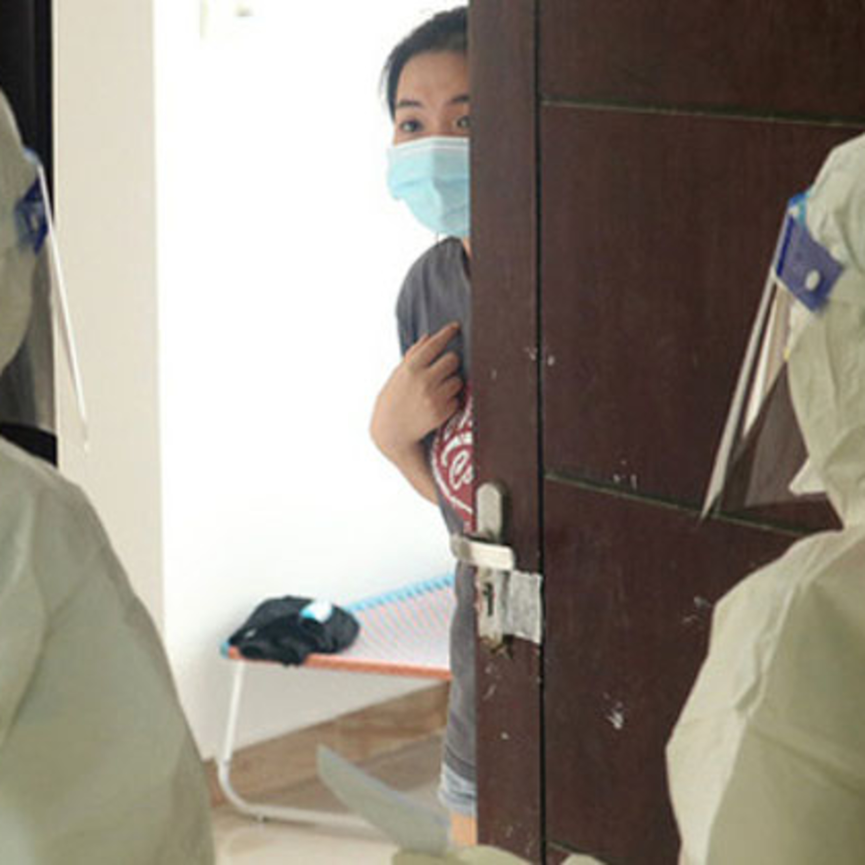 Hà Nội thí điểm điều trị F0 tại cơ sở: Người dân mong đợi, quận huyện sẵn sàng  episode artwork