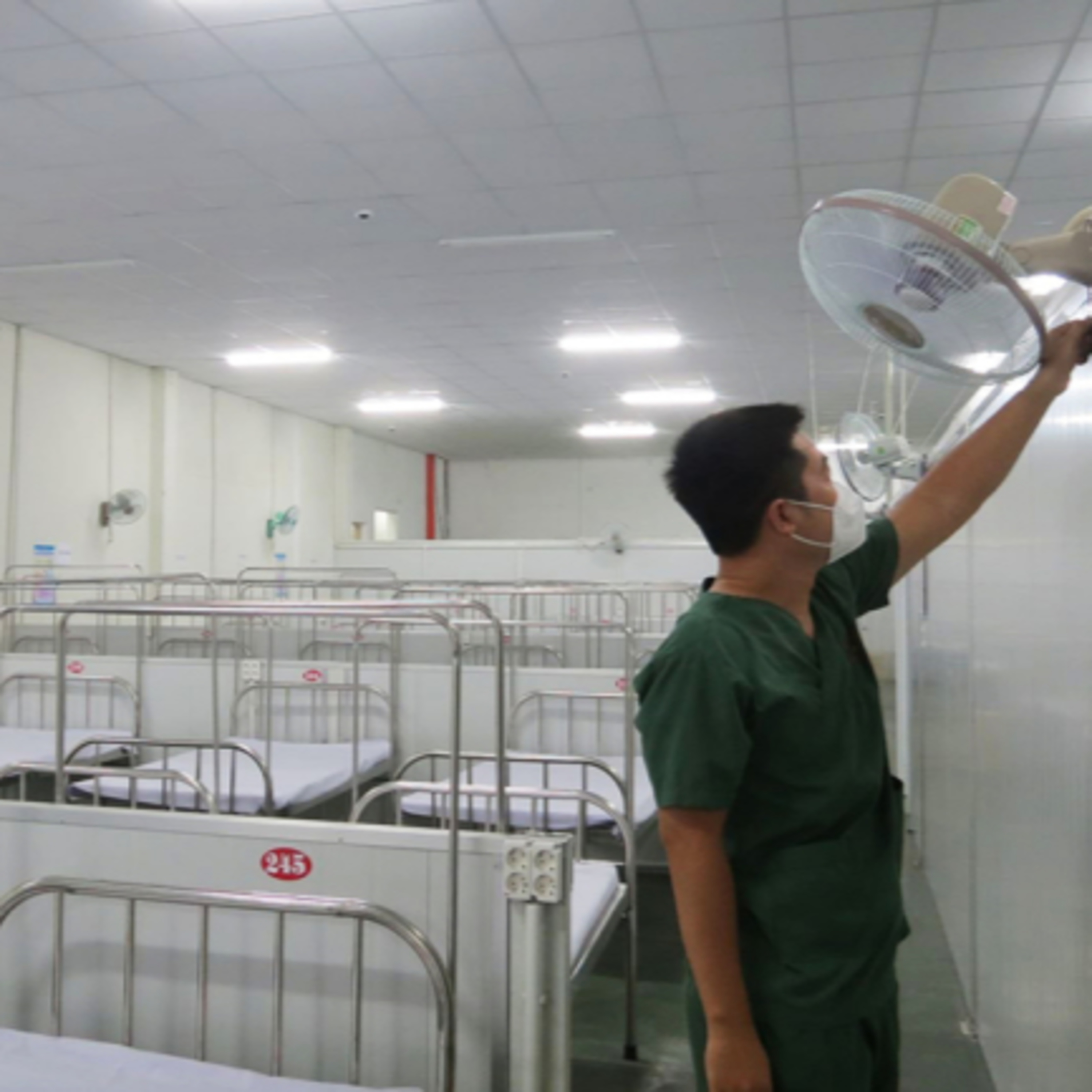 Vẫn lúng túng trong cách ly, thu dung điều trị tập trung tại các Khu công nghiệp, khu chế xuất  episode artwork