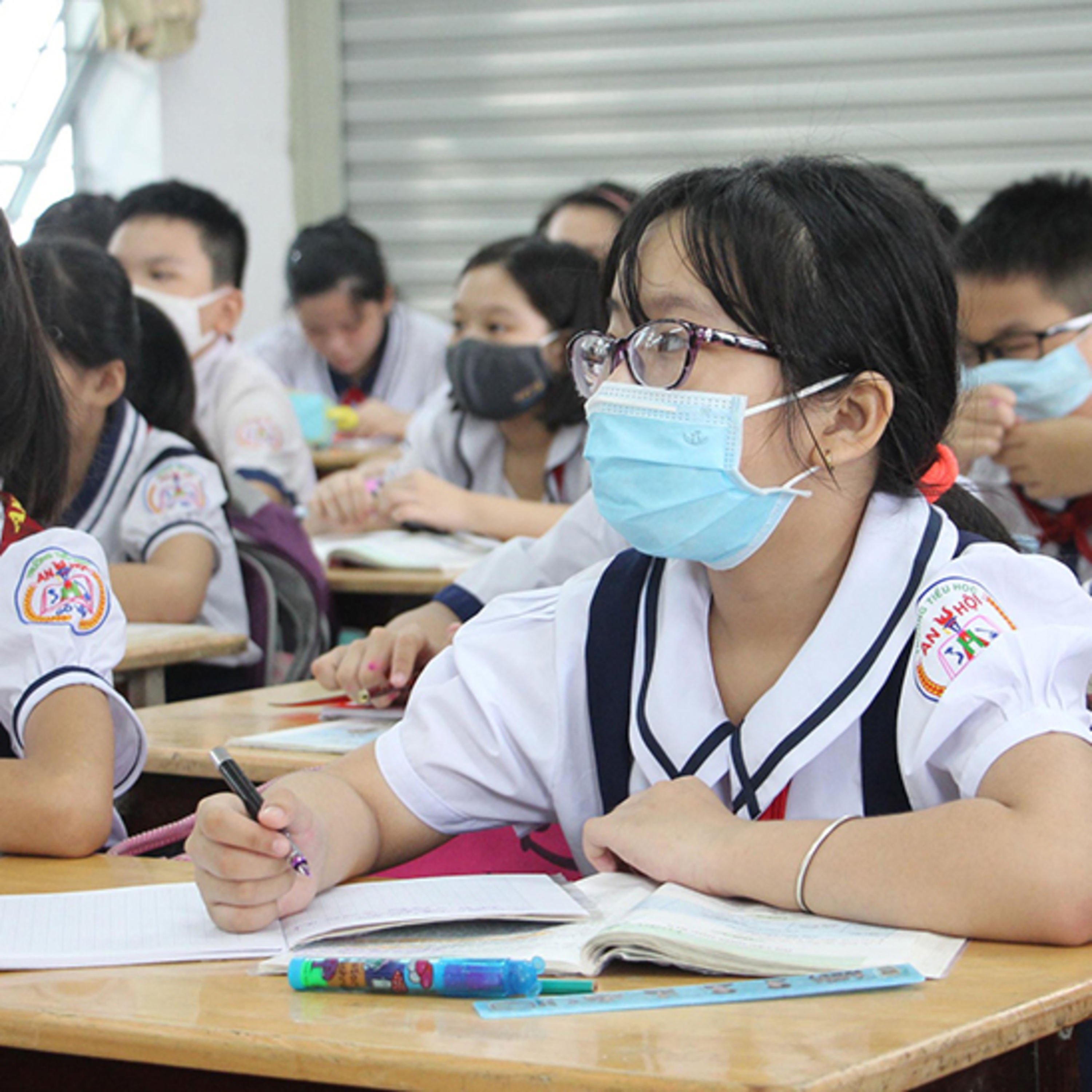 Cho trẻ đi học sau Tết: Phụ huynh nơi mong đợi, nơi còn băn khoăn episode artwork