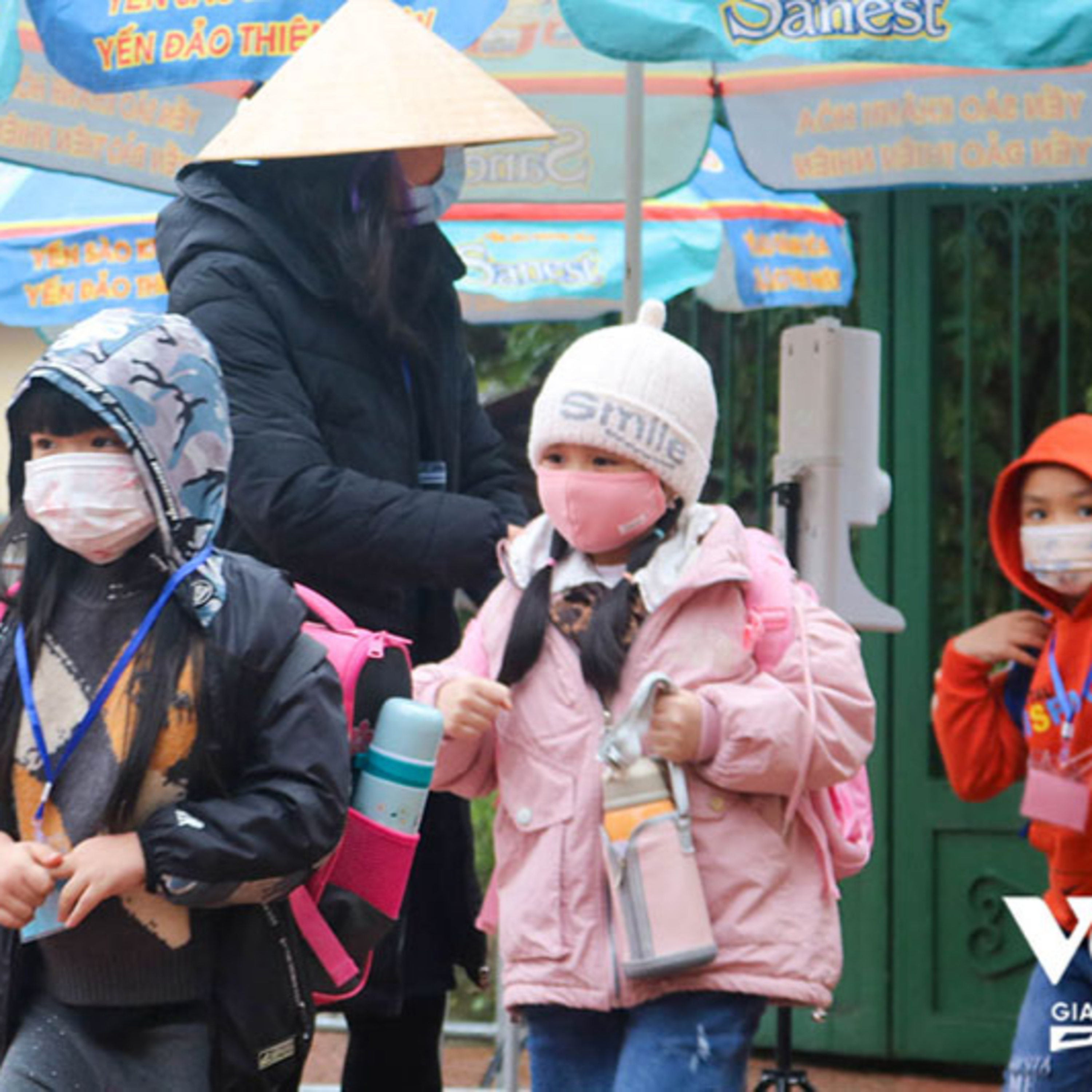 Đã xác định thích ứng an toàn linh hoạt, đừng đột ngột mở-đóng cửa trường 