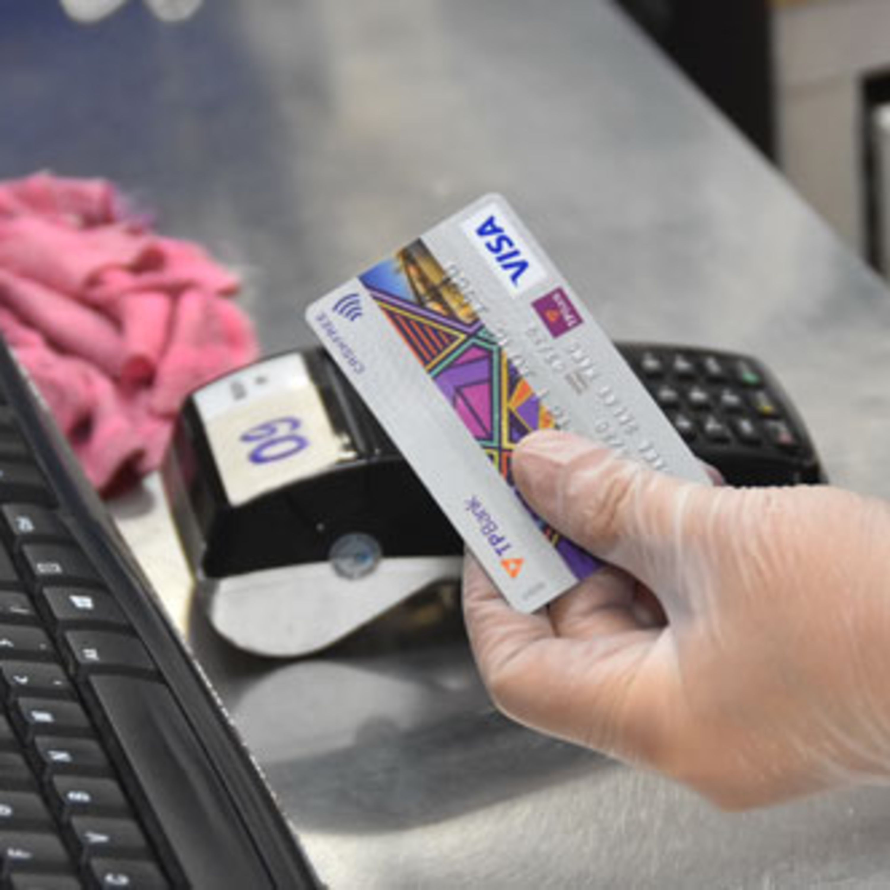 Tăng phí SMS Banking là đi ngược xu thế episode artwork