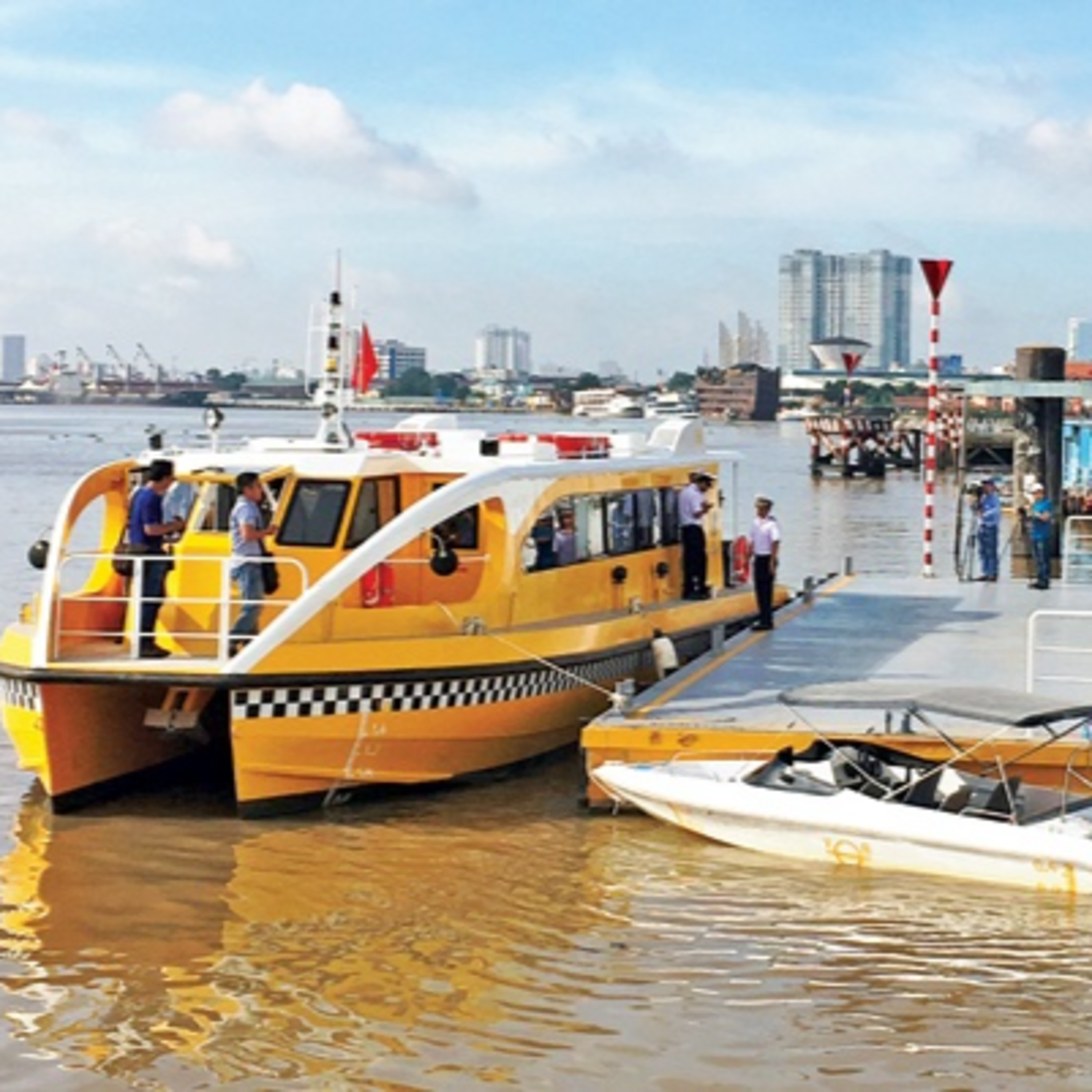 TP.HCM đồng loạt chấn chỉnh vi phạm đường thủy sau tai nạn ở Hội An episode artwork
