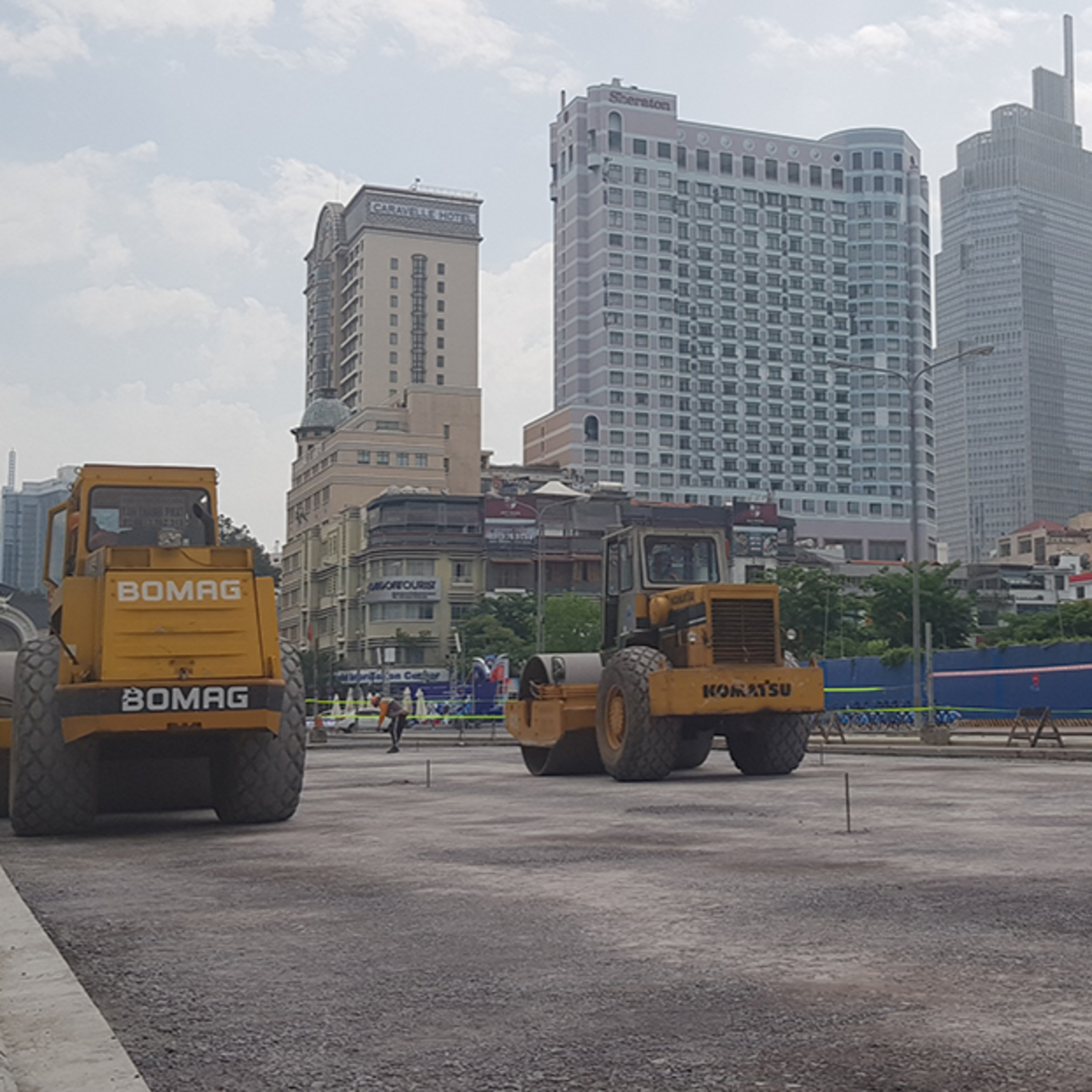 Công trường Metro hối hả tái lập mặt bằng trước 30/4.