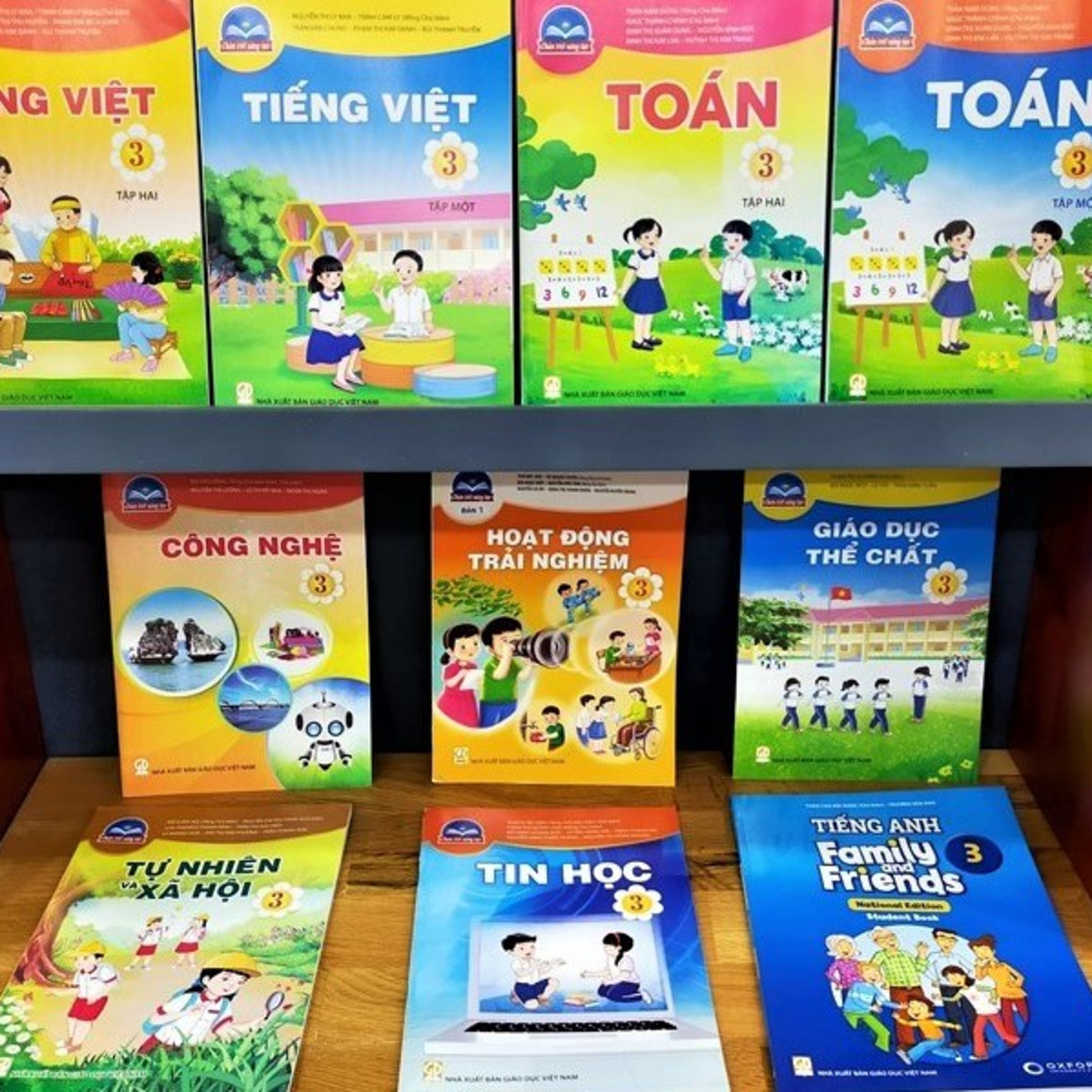 Sách giáo khoa nay sửa, mai thay, chống lãng phí kiểu gì? episode artwork