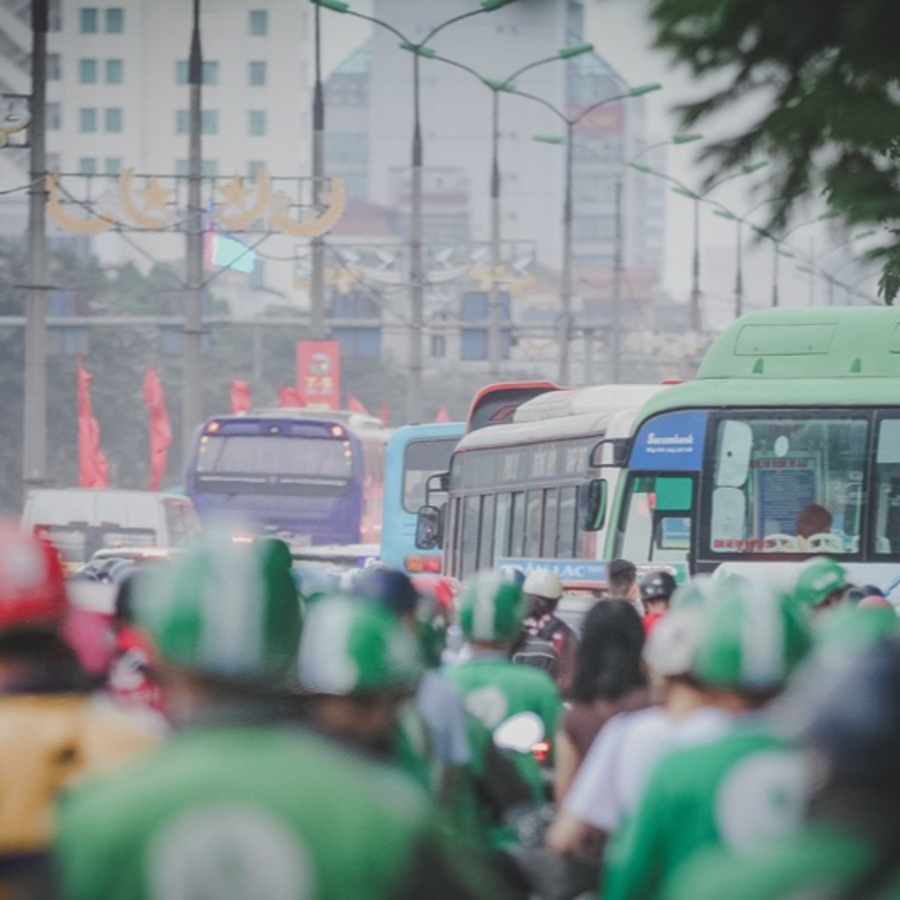 Chuyện trò trên phố: Một ngày của tài xế GrabBike 