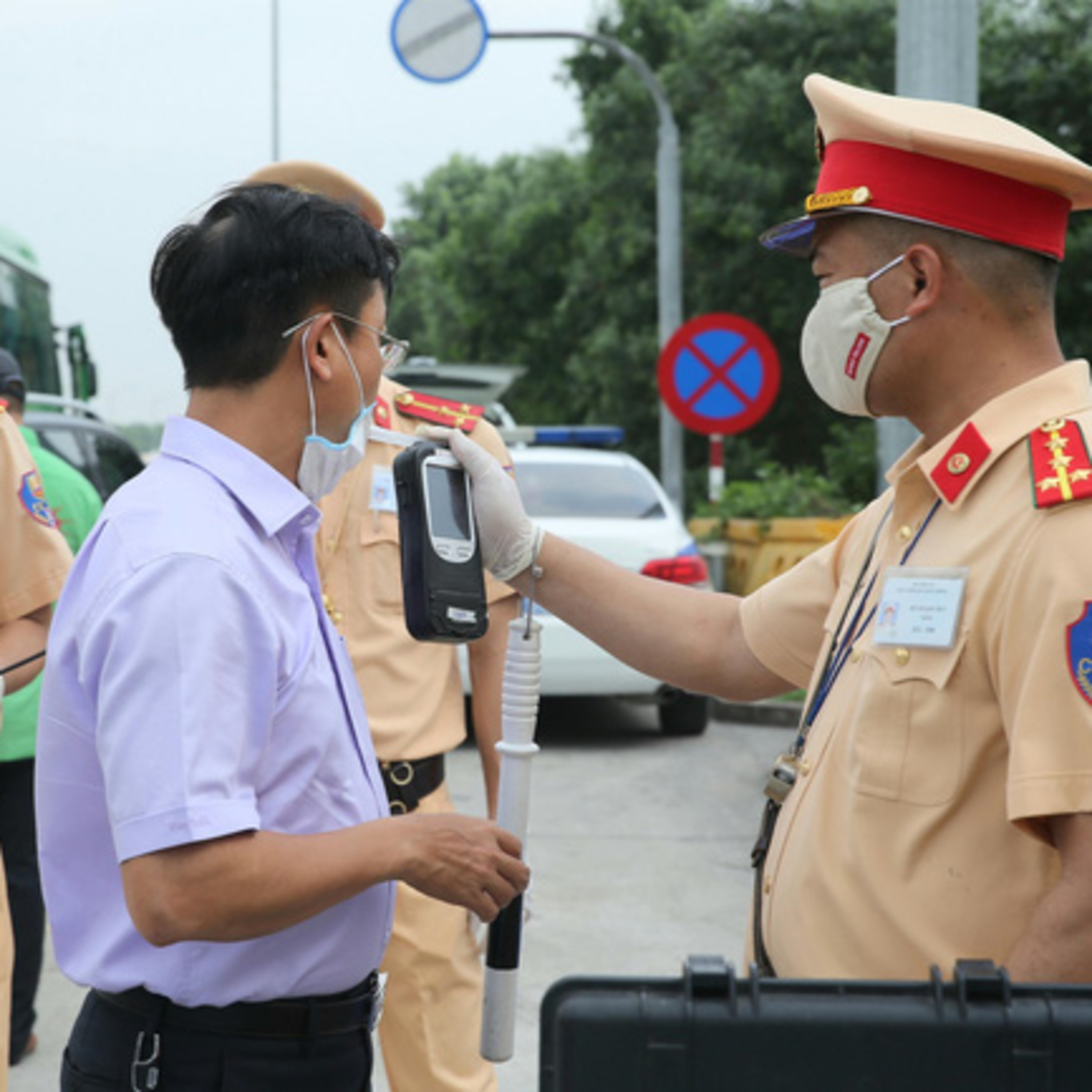 Nạn xin xỏ, nhờ can thiệp khi vi phạm nồng độ cồn episode artwork