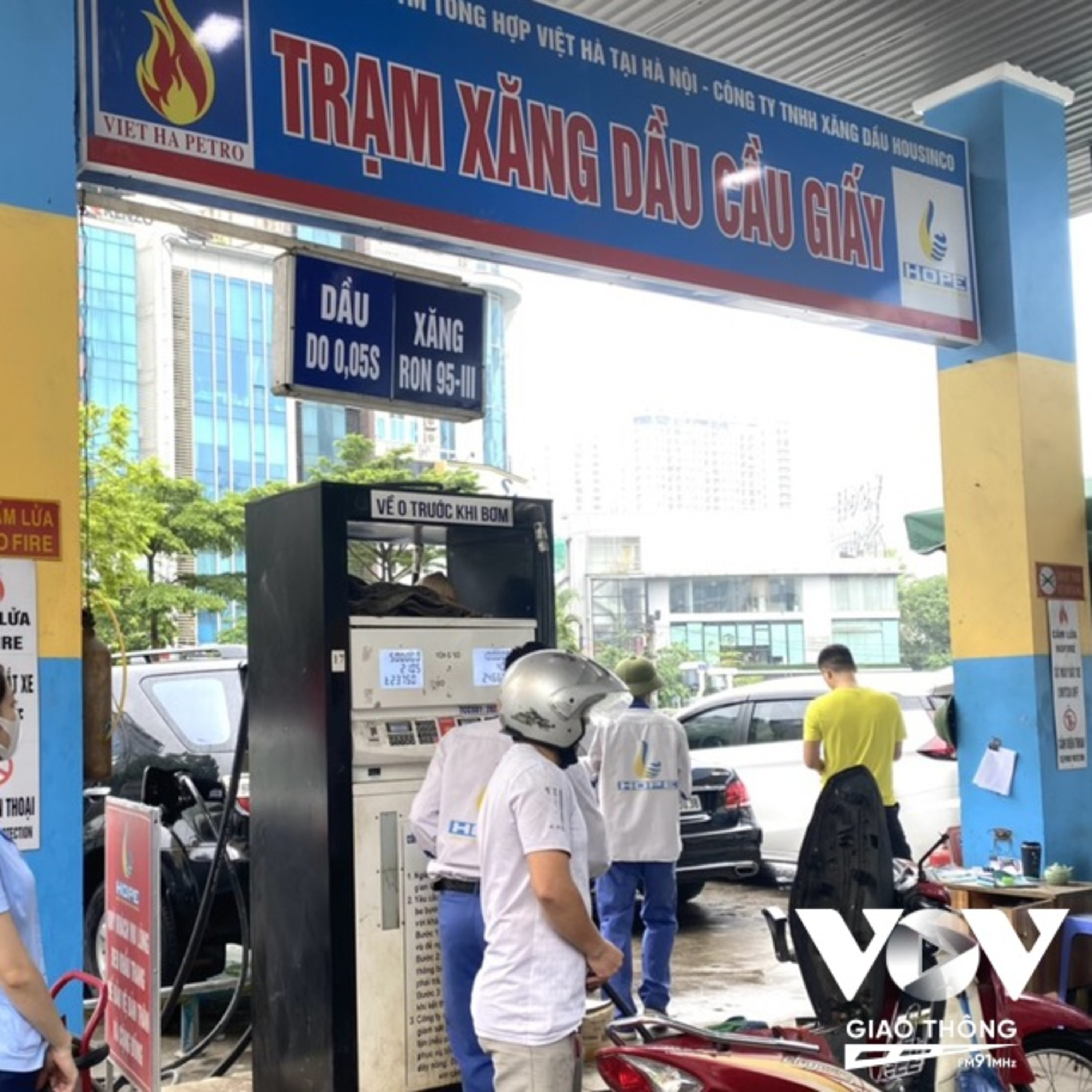 “Găm” xăng không bán trước kỳ điều chỉnh giá - cần phải nghiêm trị episode artwork