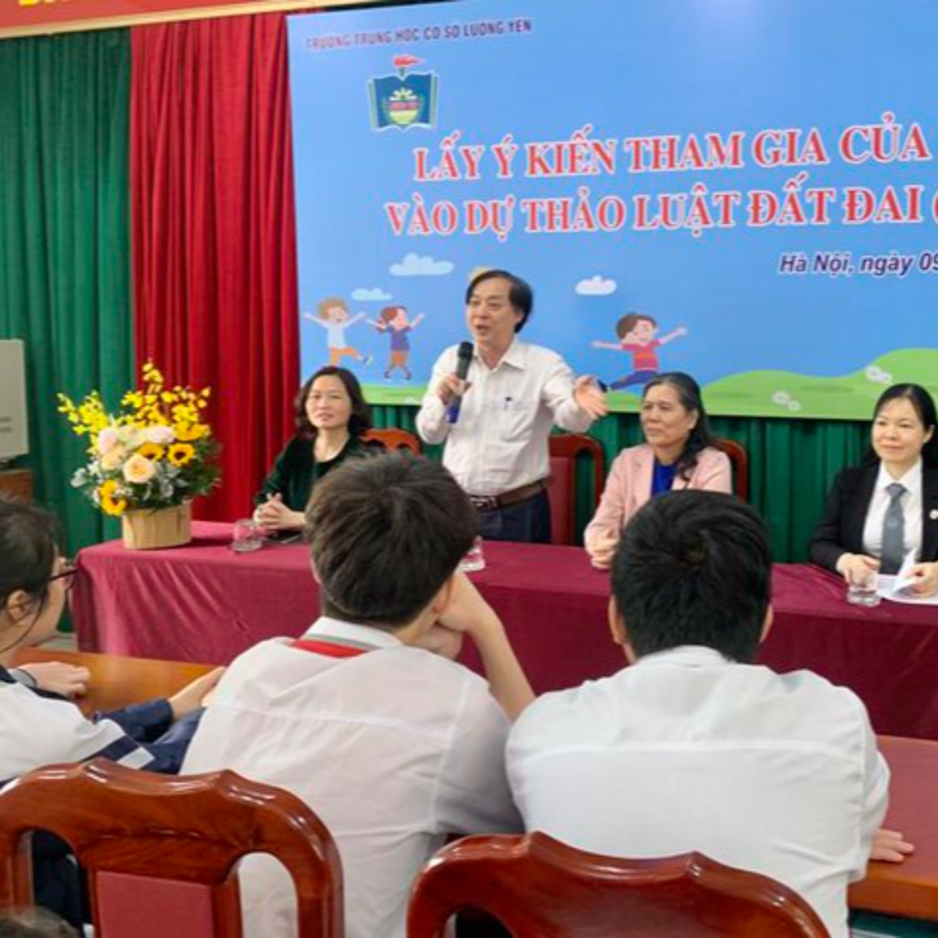 Dự thảo Luật Đất đai (sửa đổi): Lấy ý kiến học sinh là khiên cưỡng, hình thức