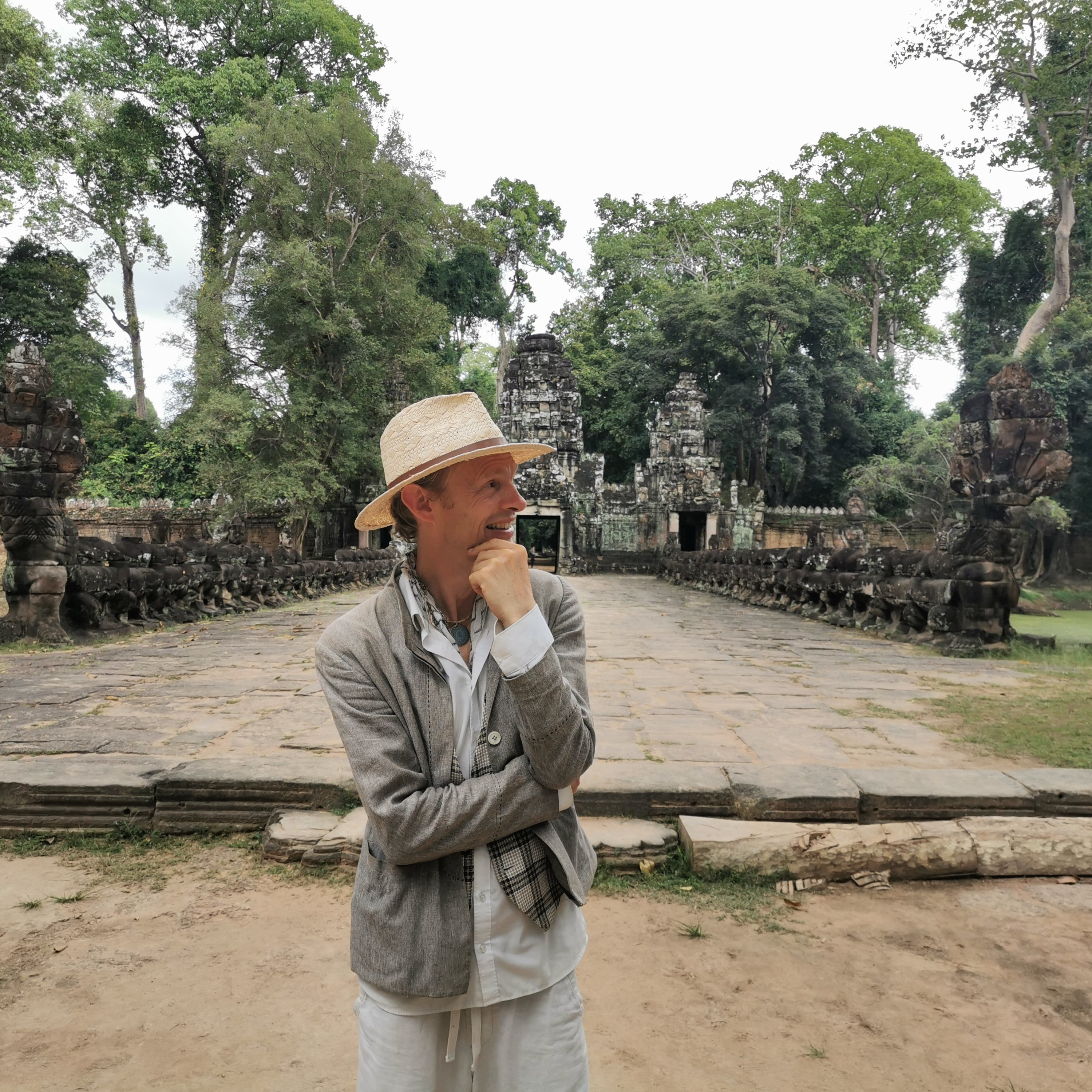 Angkor Wat Vol. 5 - eines Tages wird geschehen - Geschichte aus Historie in unsere wunderbare Zukunf episode artwork