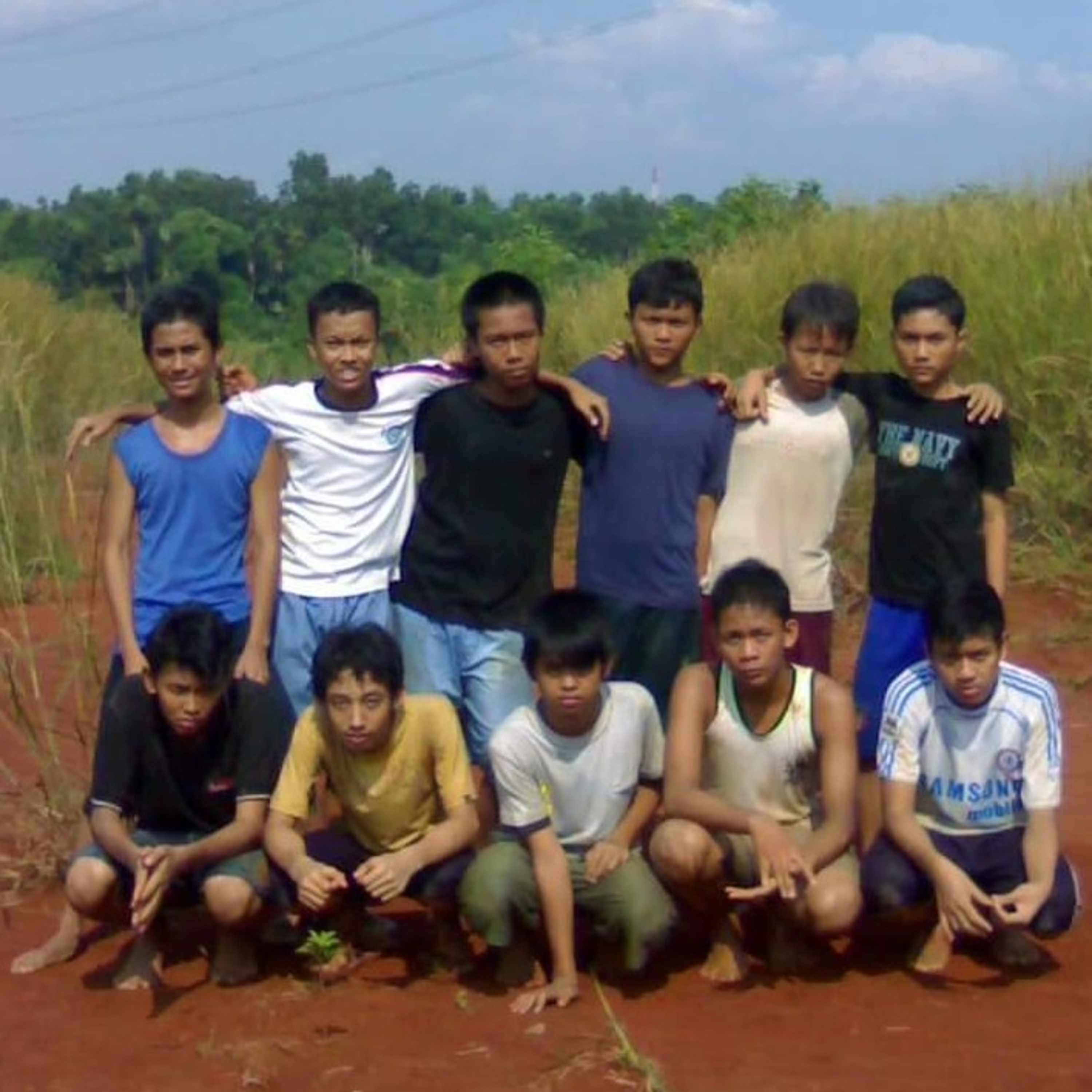 Manusia Berlubang