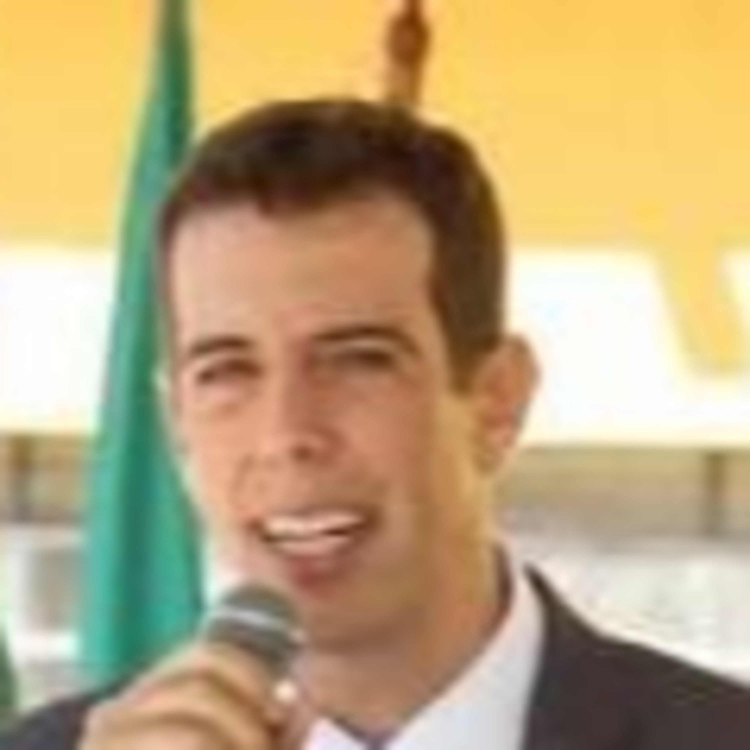 Sara Winter afirma em documentário que recebia dinheiro para protestar