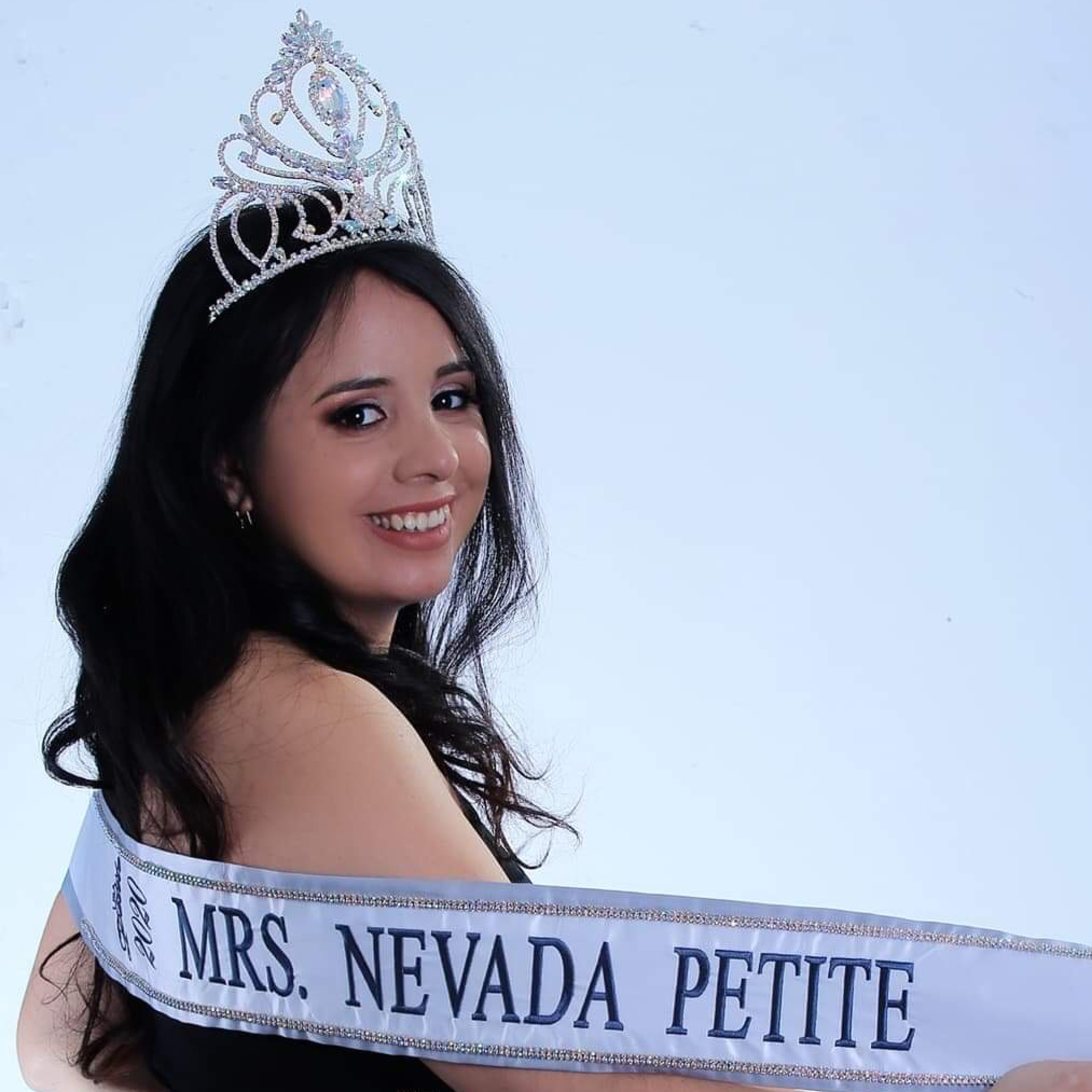 Business + Beauty “Pageant Entrepreneur” CROWN Community with Nancy Nguyen Liles
