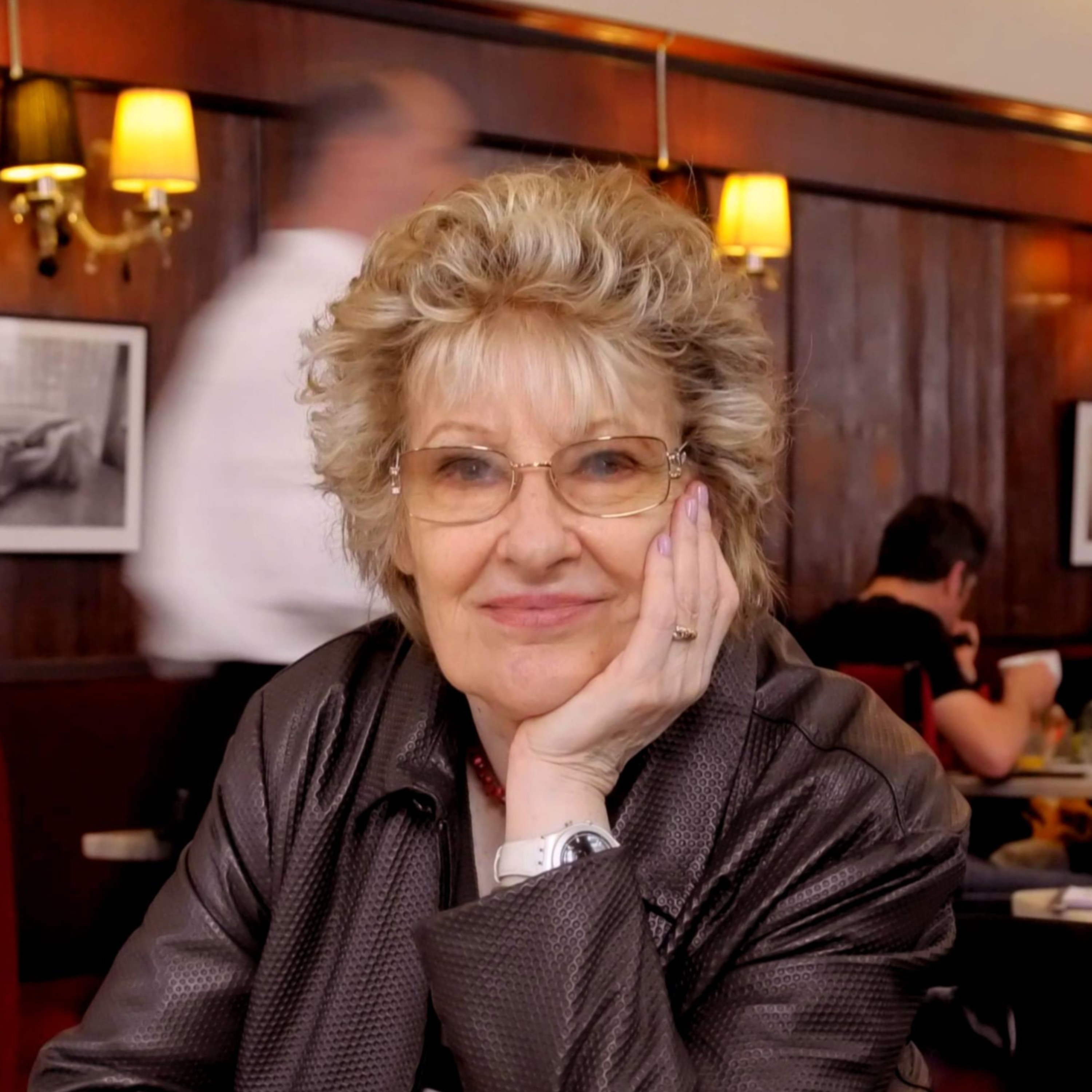 17/11/2020 Compleanno di Helga Schneider, RAI Radio 3 le ha dedicato questo Speciale per Il Teatro di Radio3: "La radio tra le righe" episode artwork