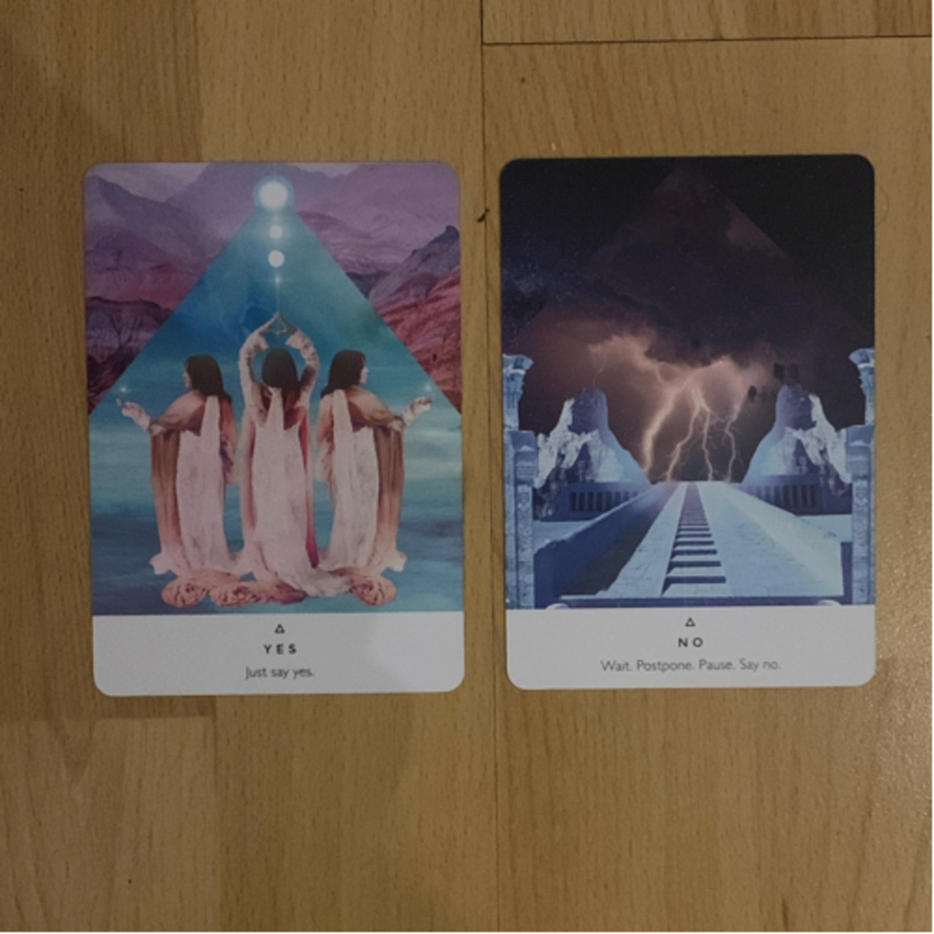Daily tarot & oracle cards 😊