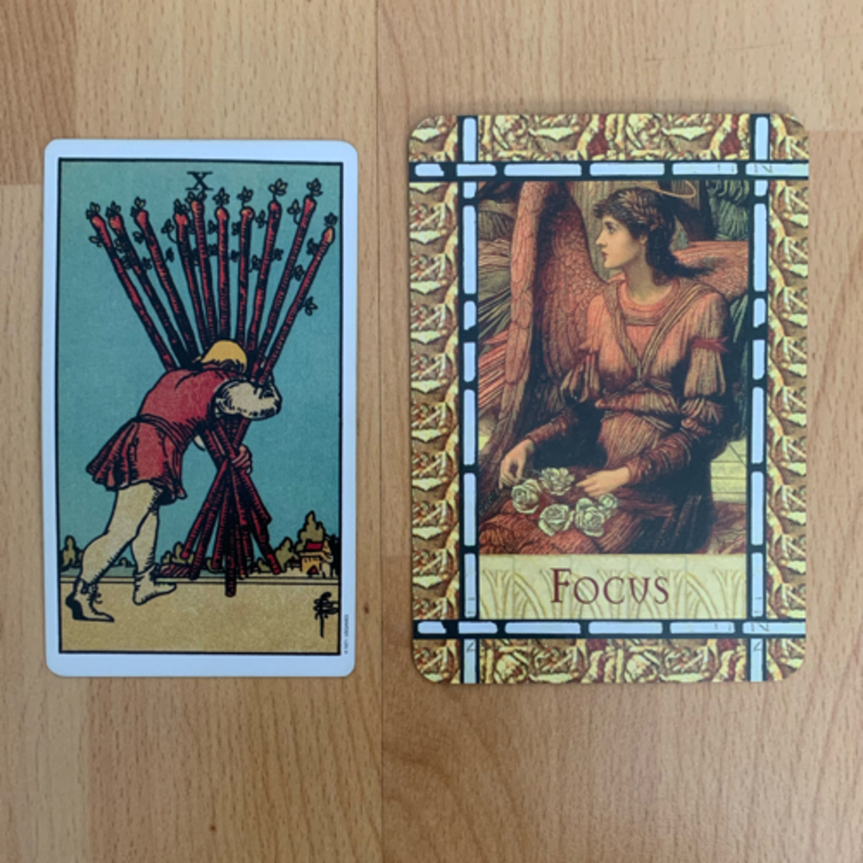 Daily tarot & oracle cards 😊