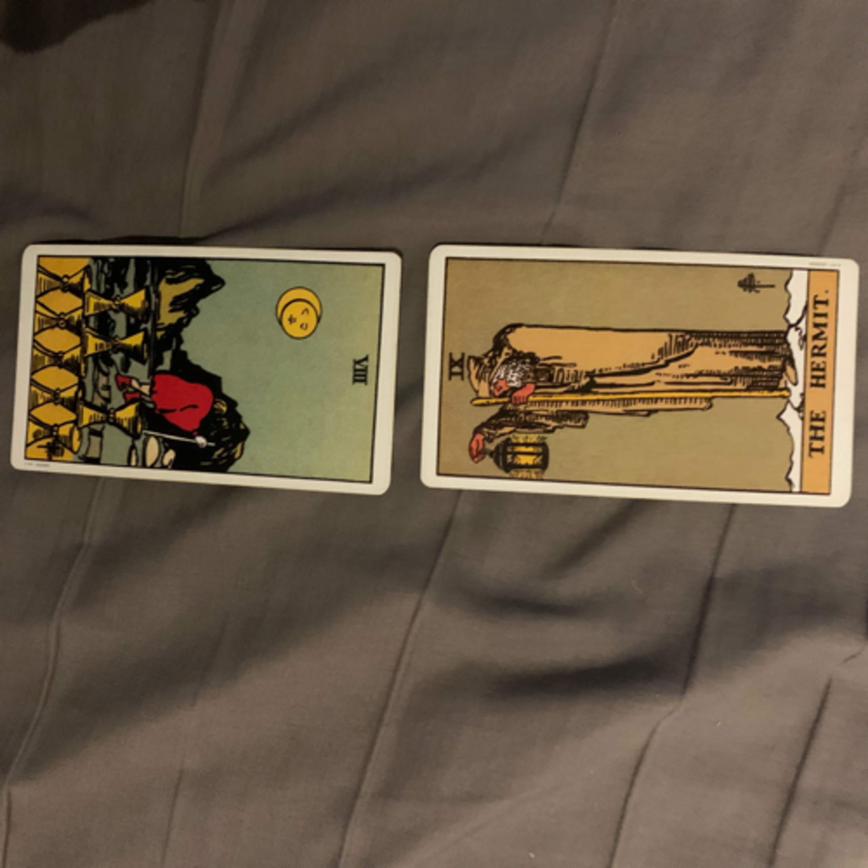 Daily tarot & oracle cards 😊