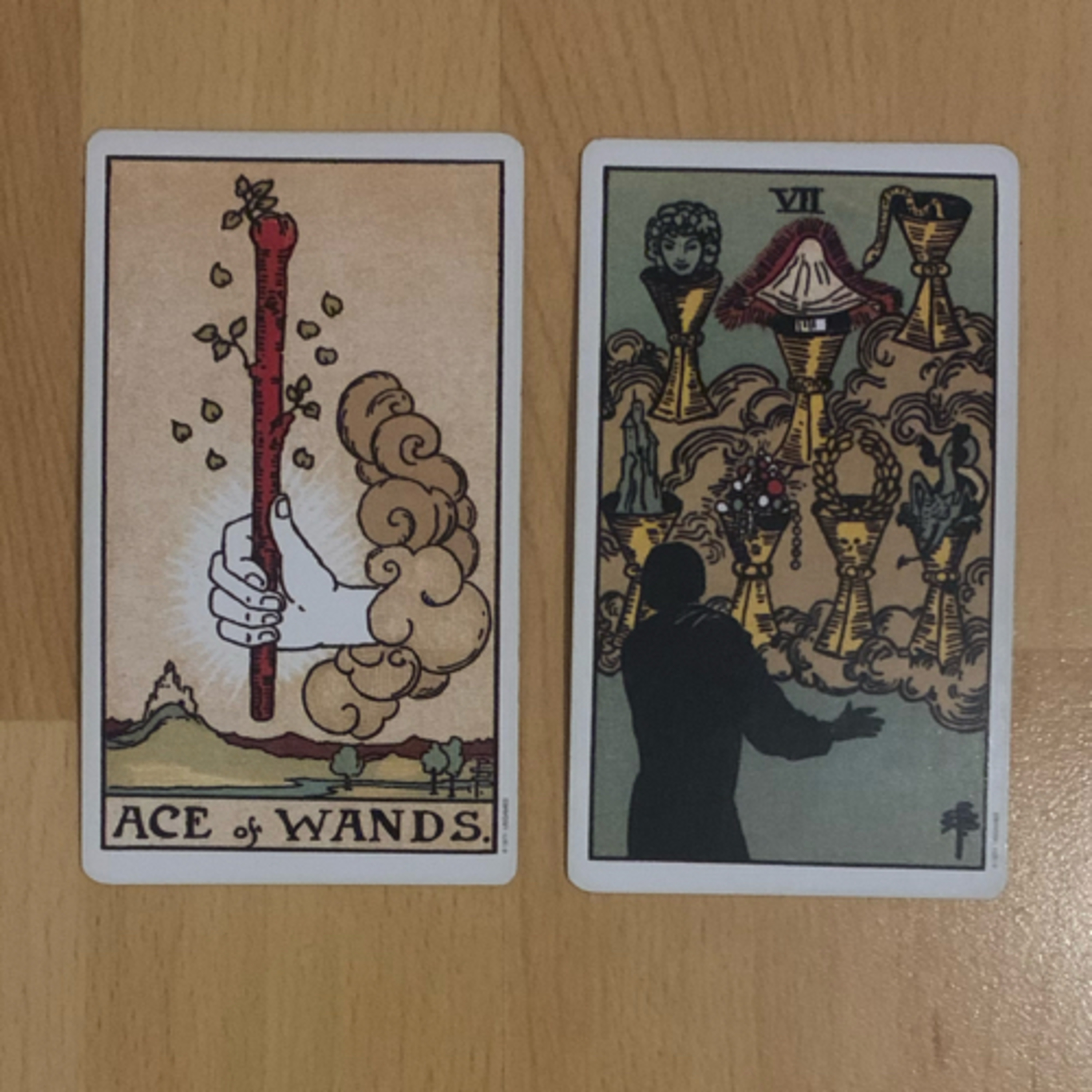 Daily tarot & oracle cards 😊