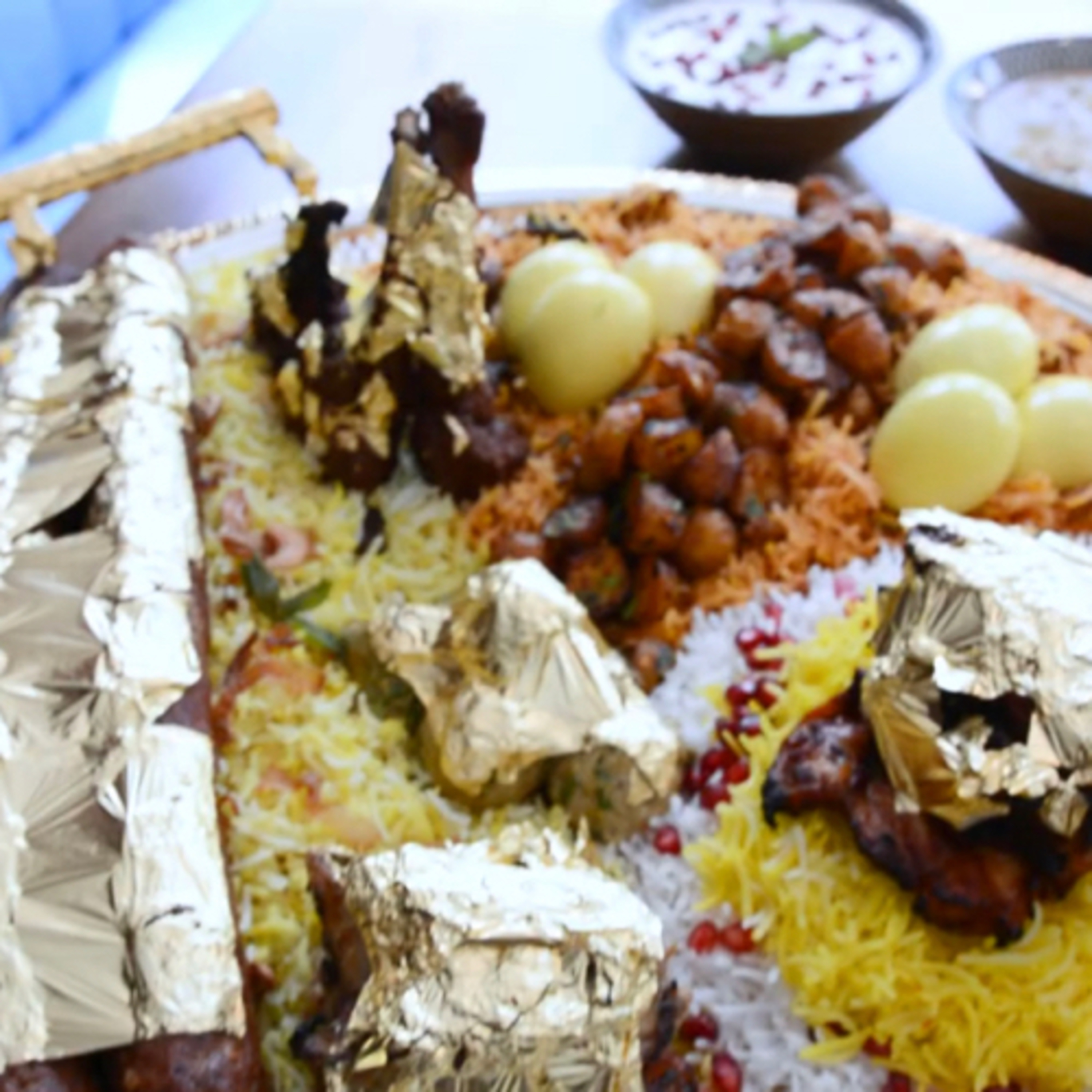 Chaat.Chai.Chatter, Hum Pakistani...UAE Se