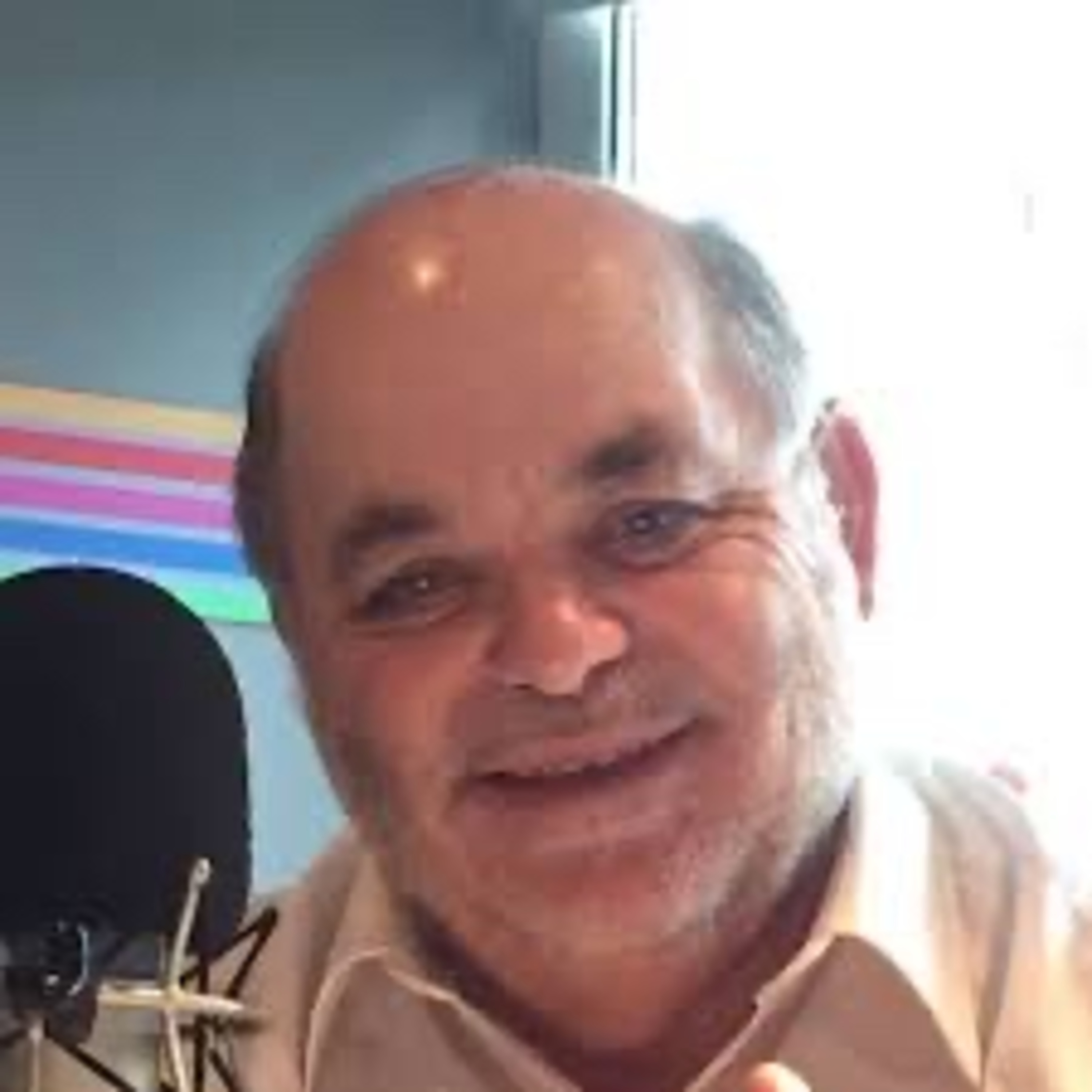 PONIENDO NEGRO SOBRE BLANCO