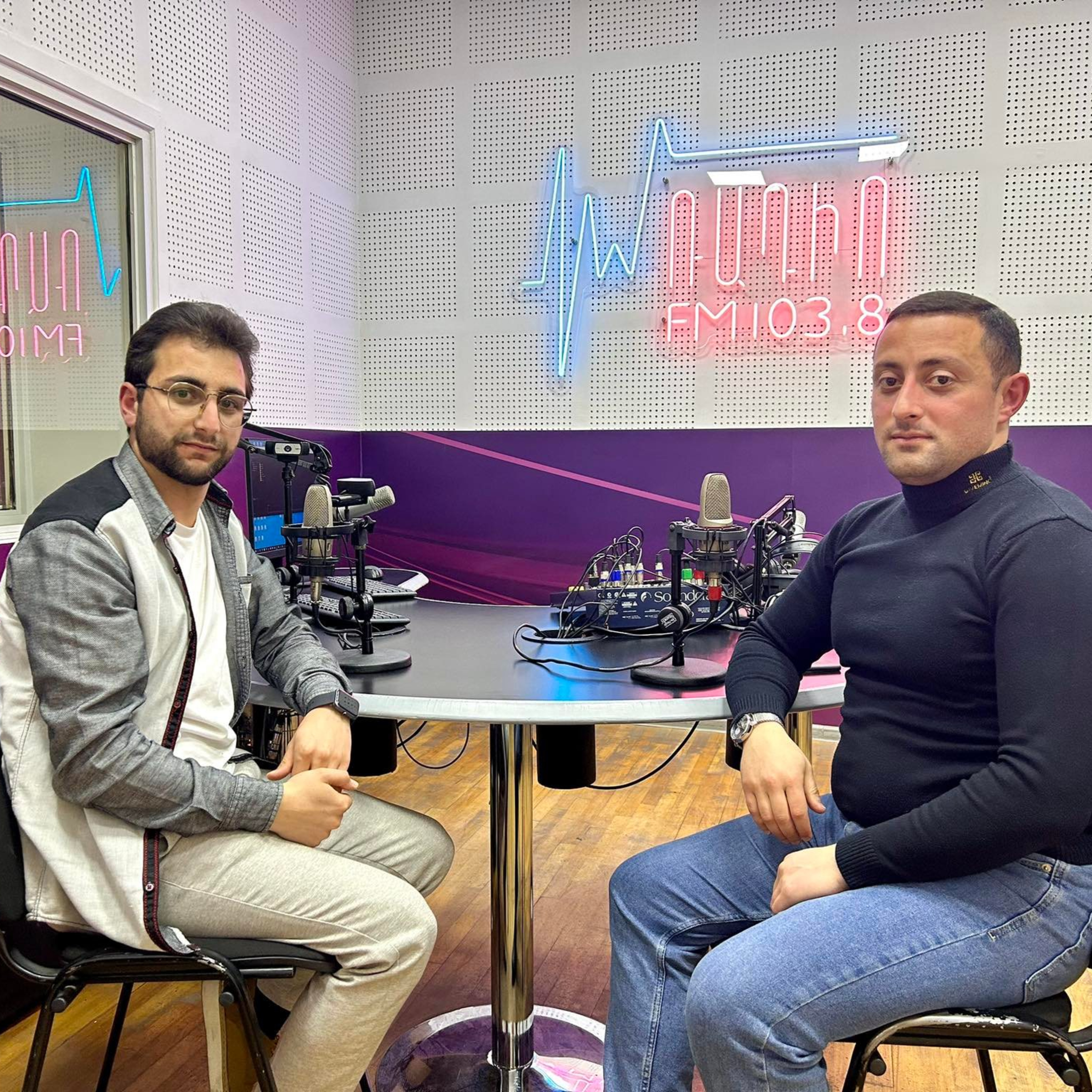 IT շաբաթ․ Երևանում կանցկացվի 𝐂𝐨𝐝𝐞 𝐁𝐚𝐭𝐭𝐥𝐞 ծրագրավորողների մրցույթը episode artwork