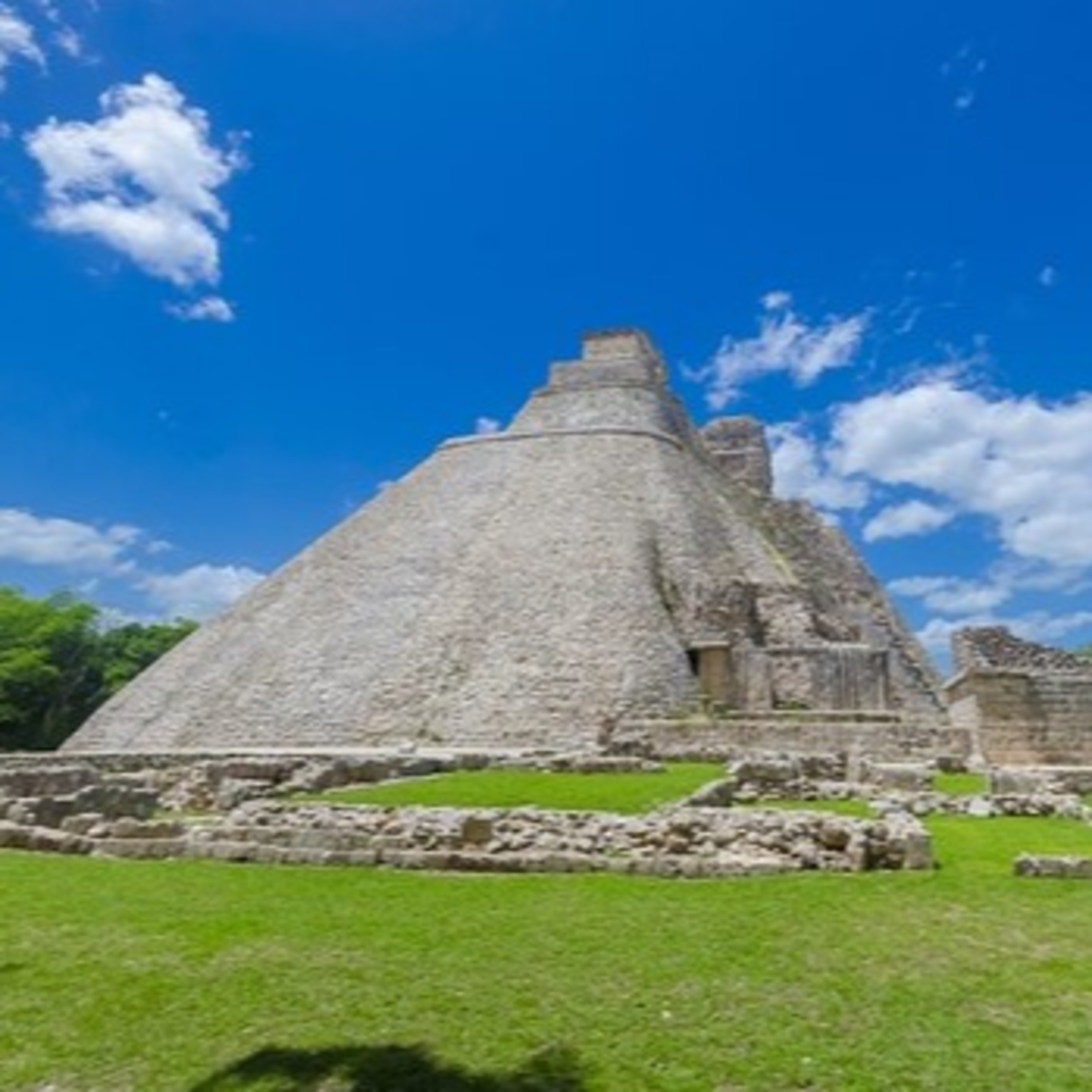 【世界遺産】古代都市ウシュマル inマヤ文明。魔法使いのピラミッド?