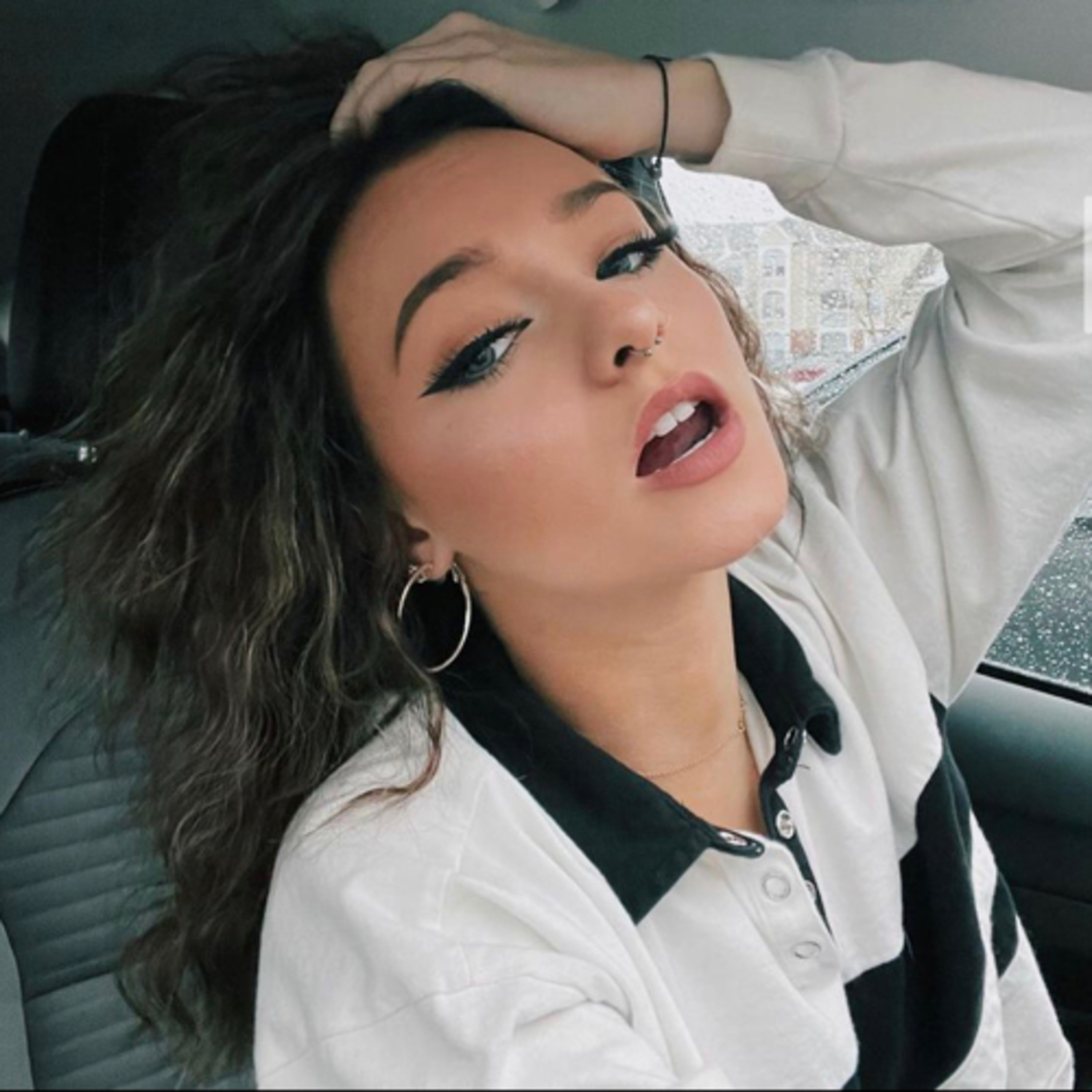 Zoe LaVerne pregnant?