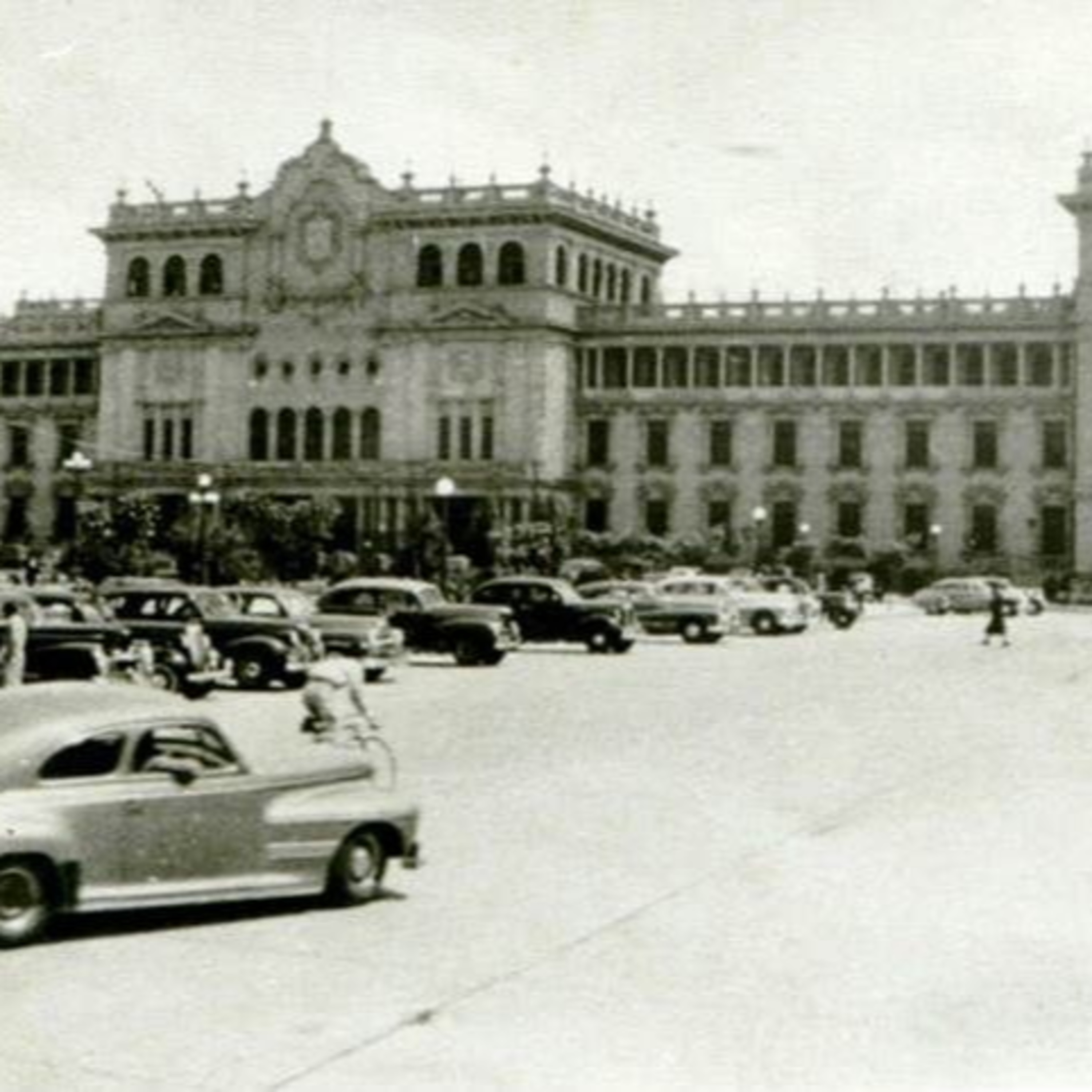 Guatemala, la historia silenciada.(1944-1989)Autor: Carlos Sabino