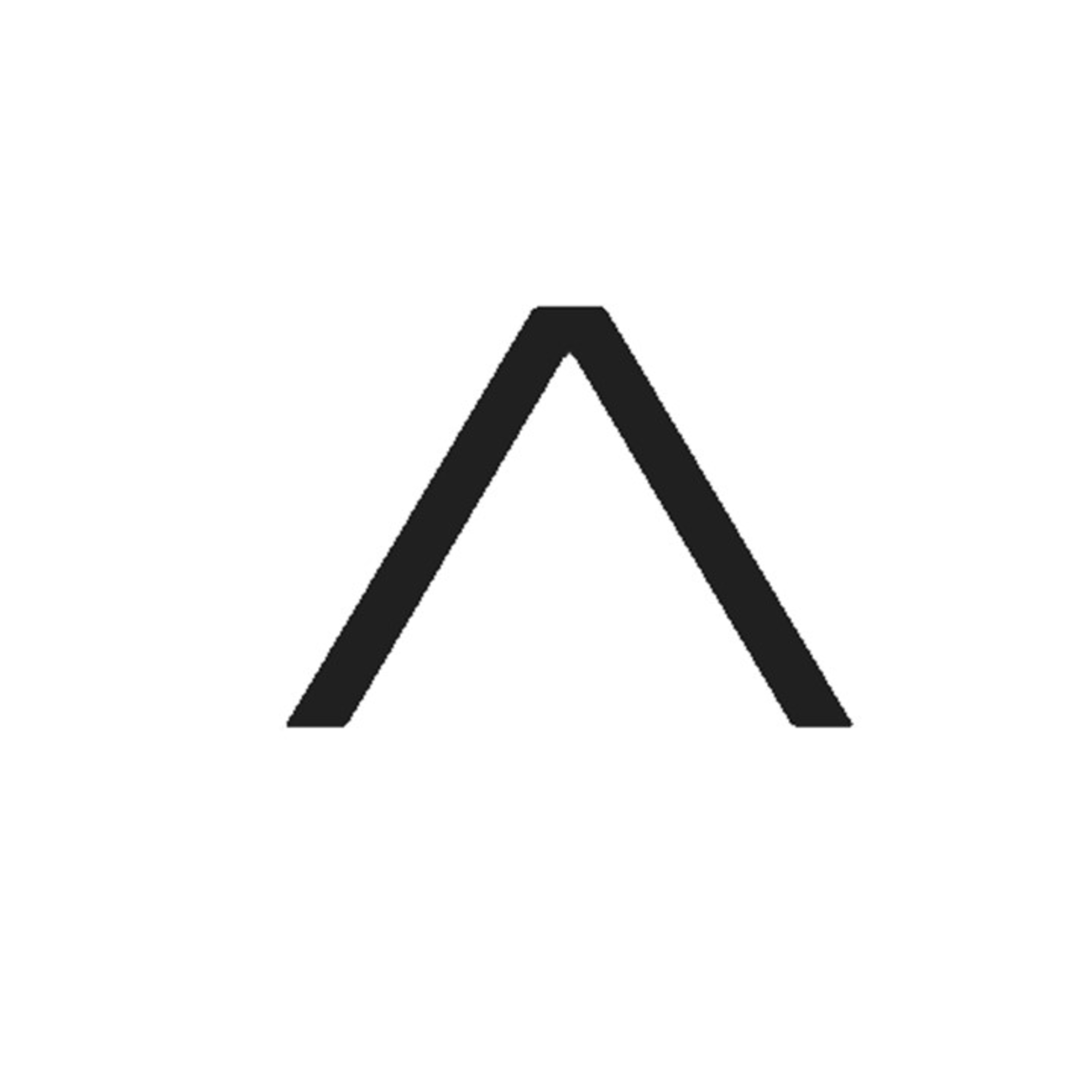 HOGAN #001 - ENTREVISTA COM PRISCILA ARAÚJO HOGAN #001 - ENTREVISTA COM PRISCILA ARAÚJO